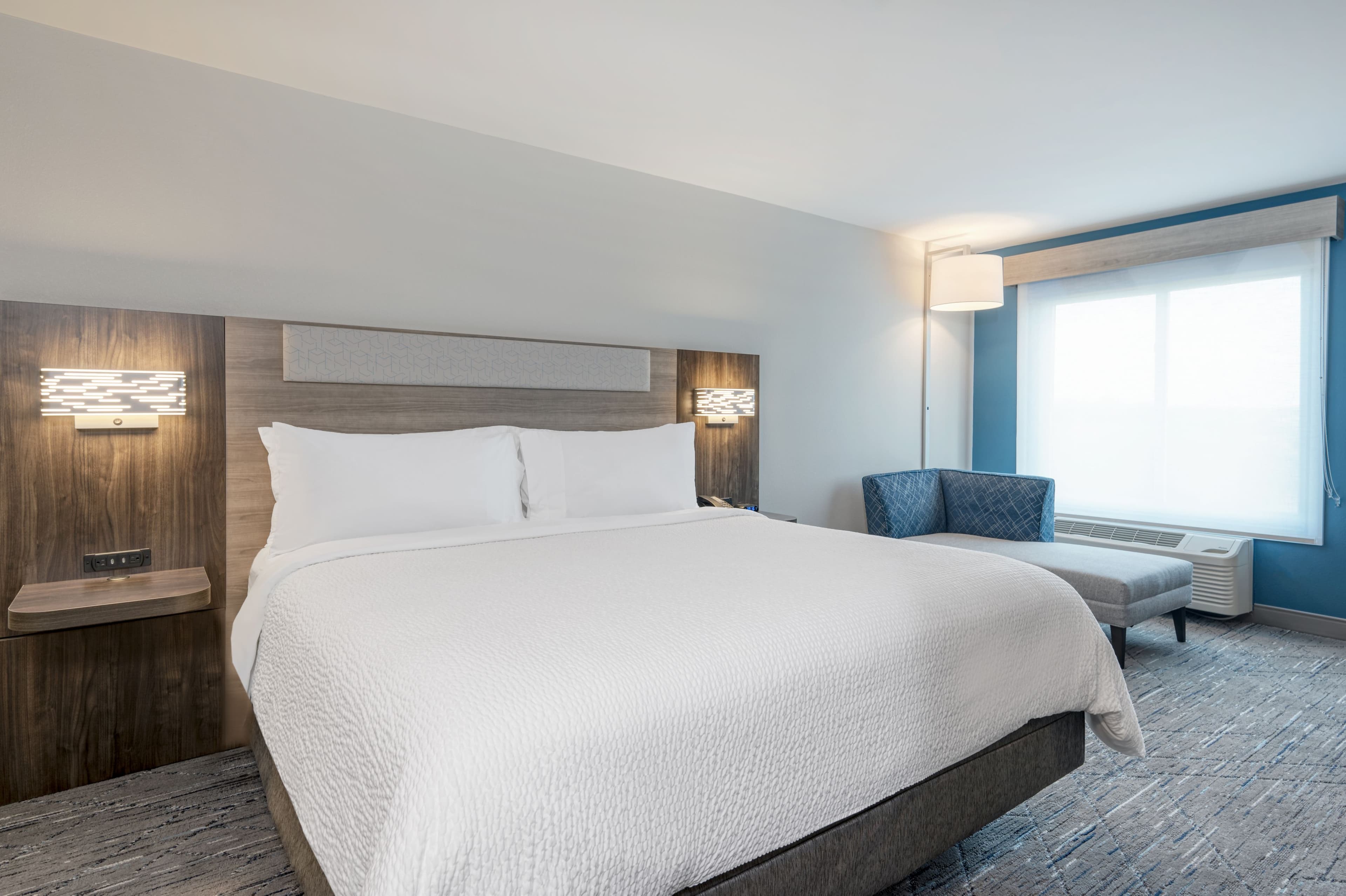 Holiday Inn Express Rensselaer - Image 3