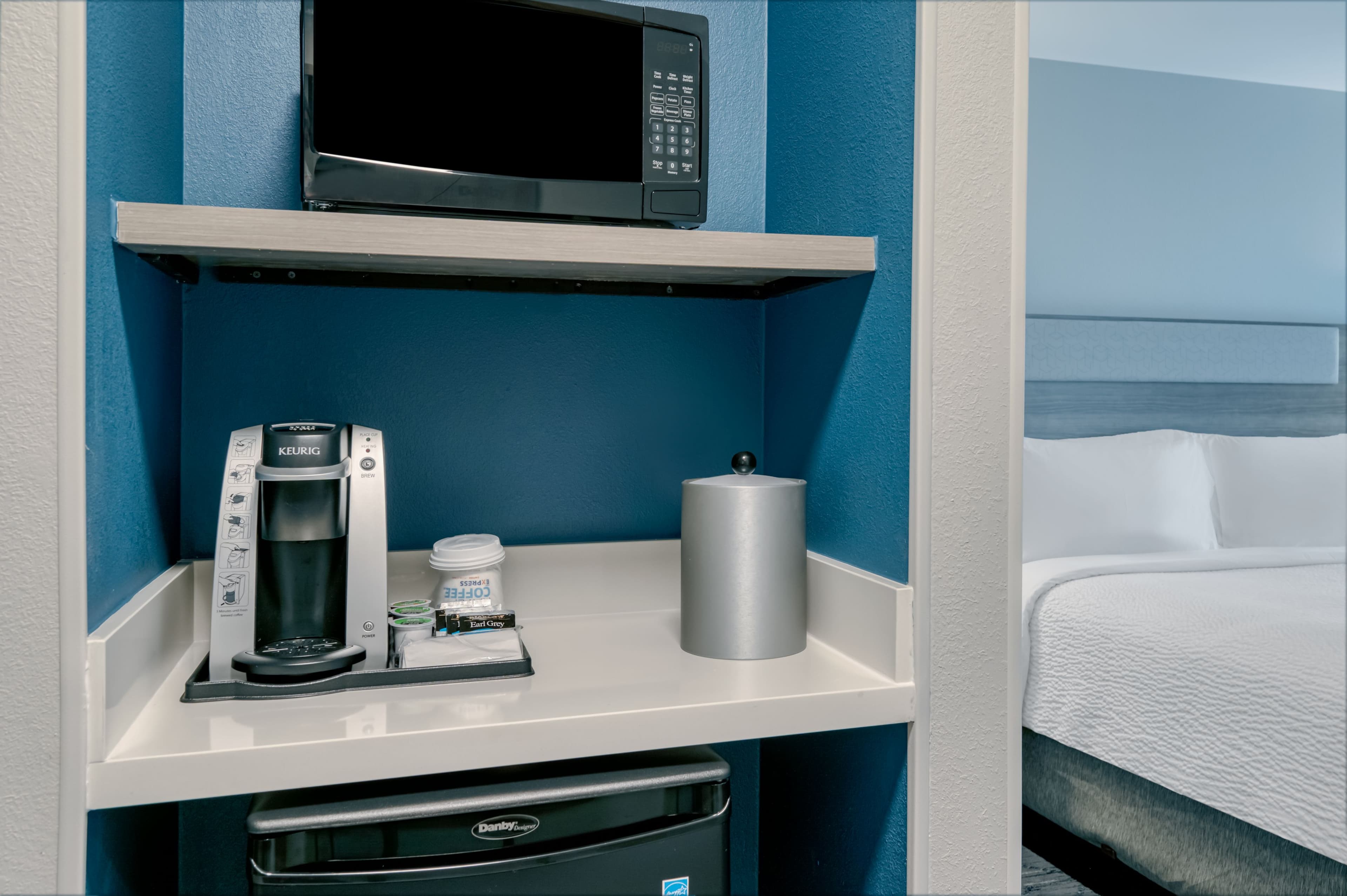 Holiday Inn Express Rensselaer — 6