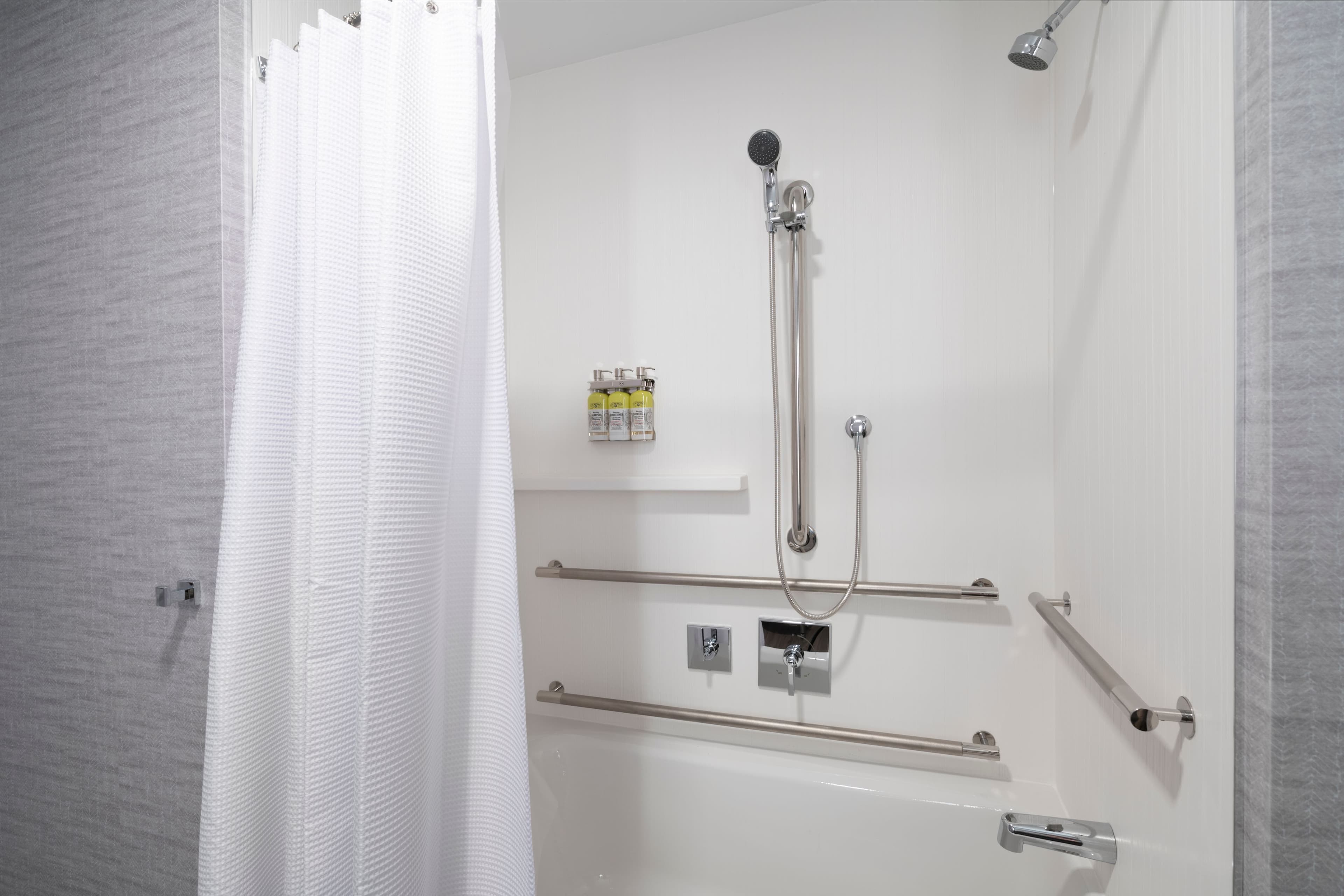 Holiday Inn Express Boston Logan Airport - Revere — 20