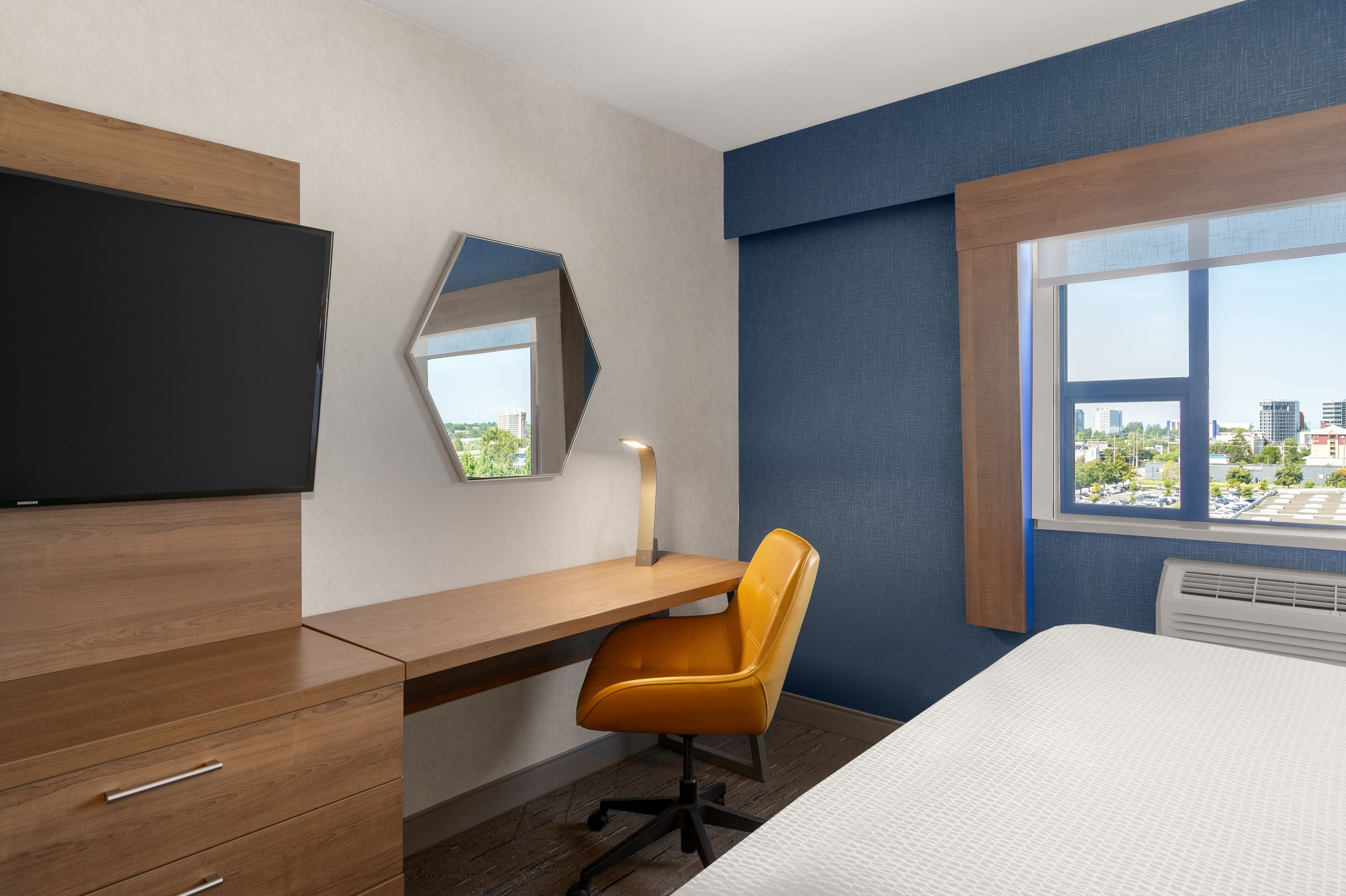 Standard Room - Image 13
