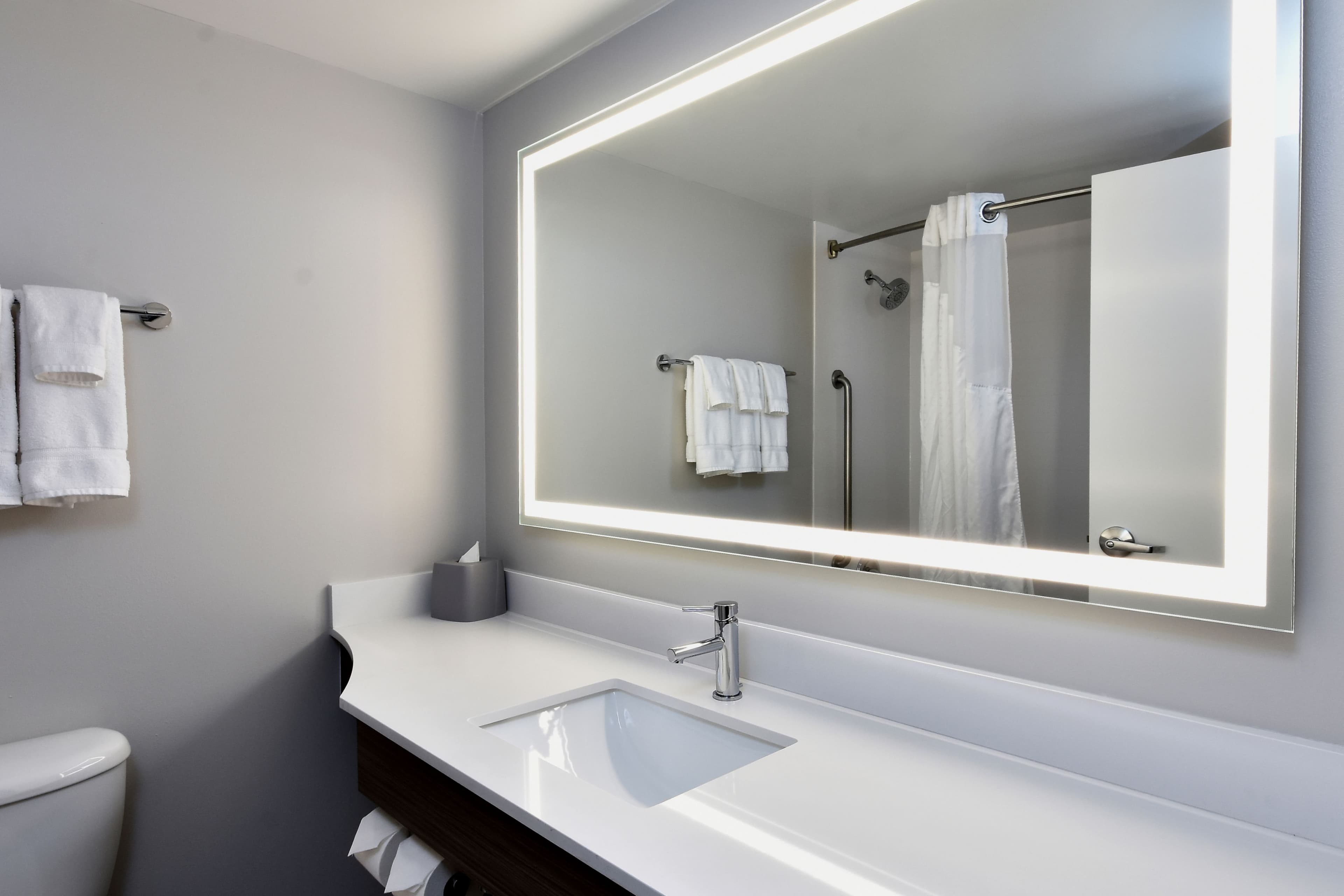 Holiday Inn Express Richmond I-64 Short Pump Area - Image 4