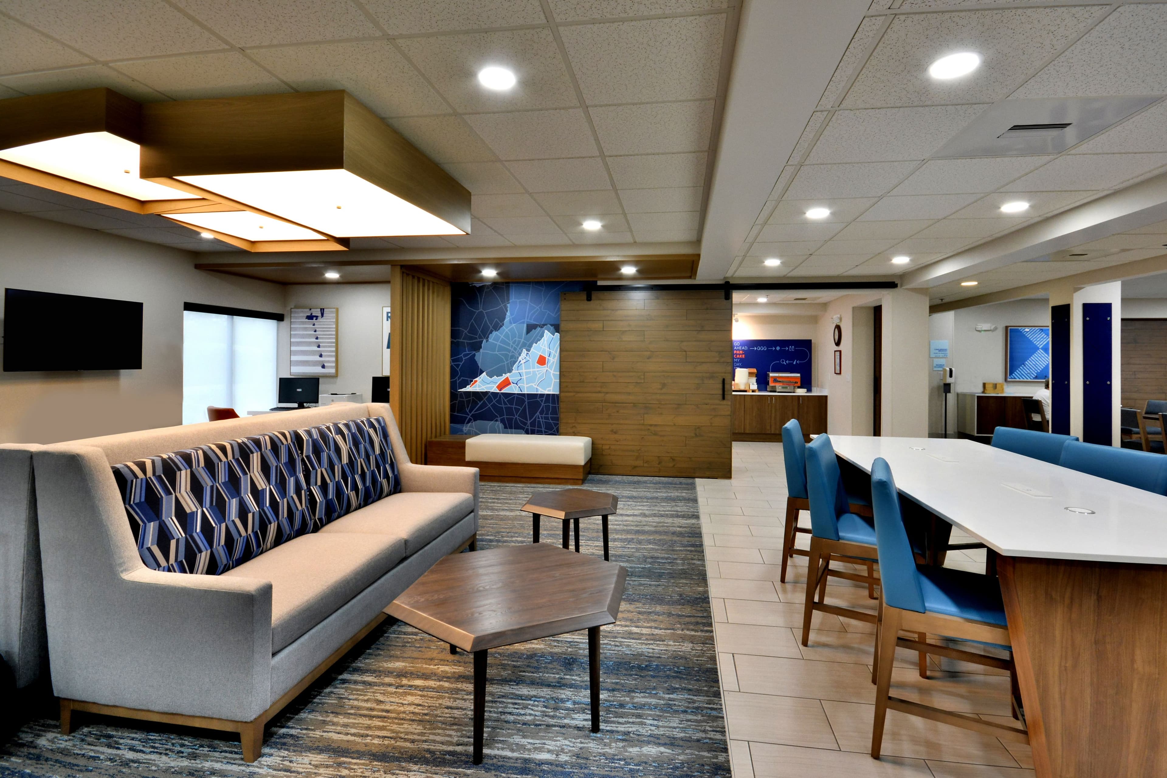 Holiday Inn Express Richmond I-64 Short Pump Area - Image 1
