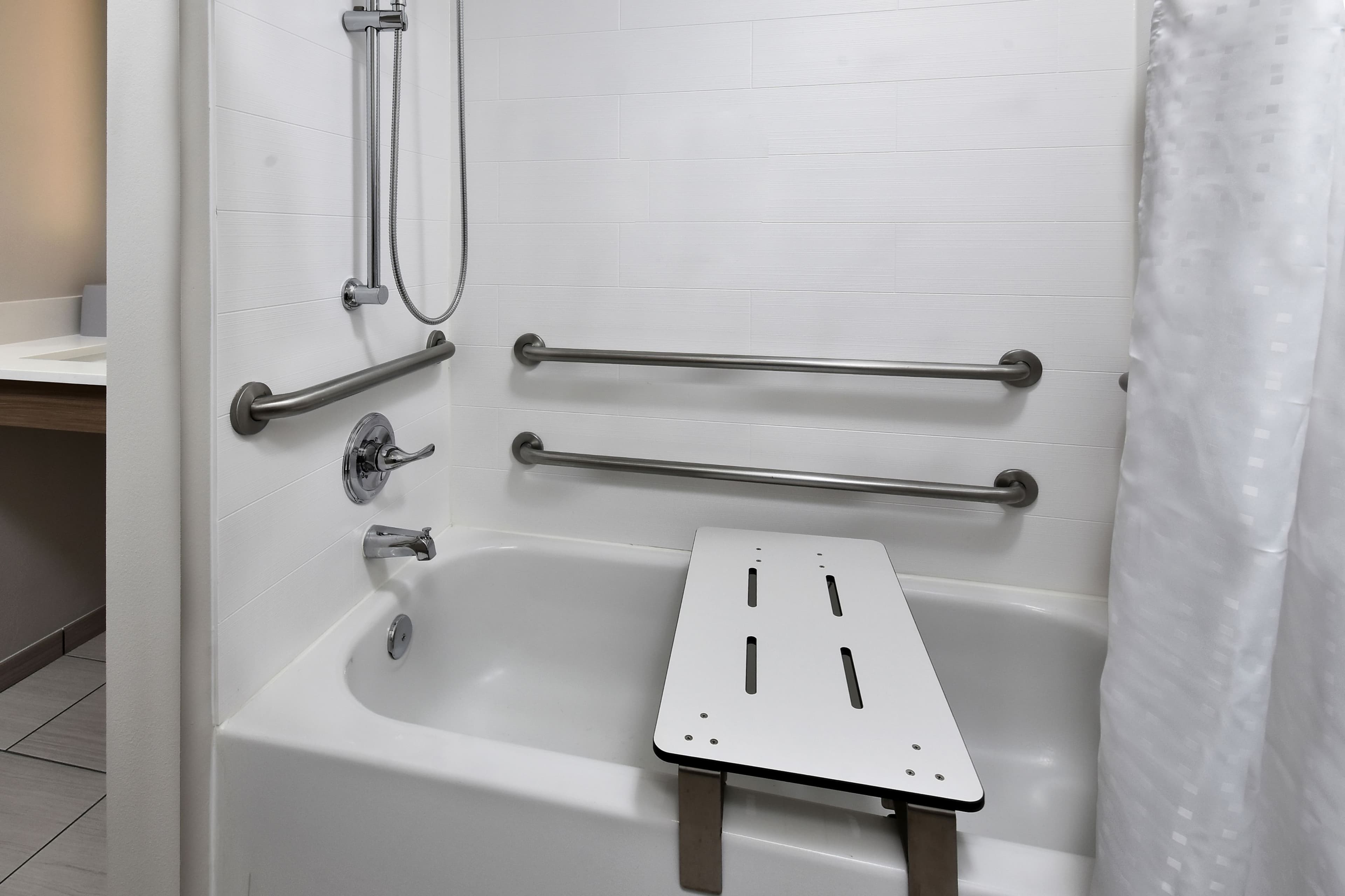 Holiday Inn Express Richmond I-64 Short Pump Area — 24
