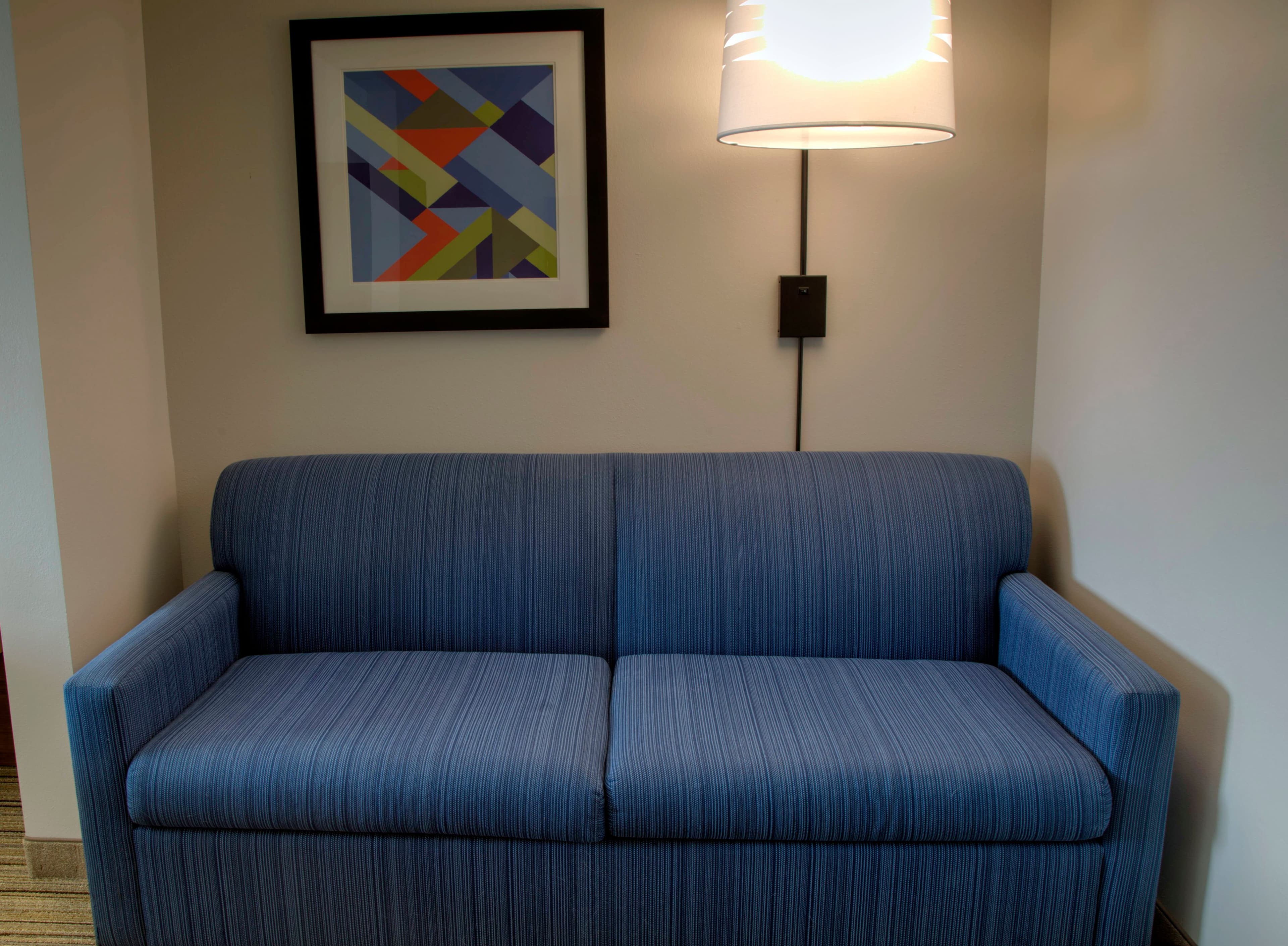 Holiday Inn Express Rochelle - Image 4
