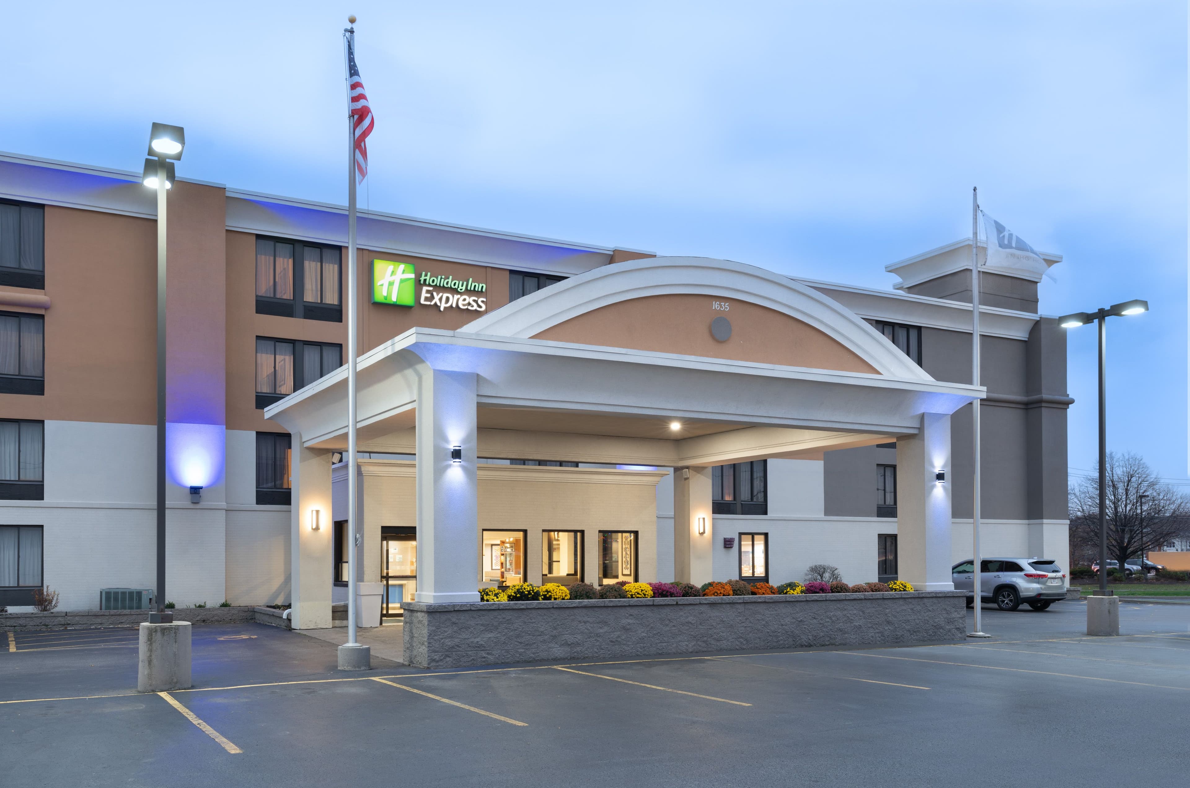 Holiday Inn Express Rochester - Greece - Image 1