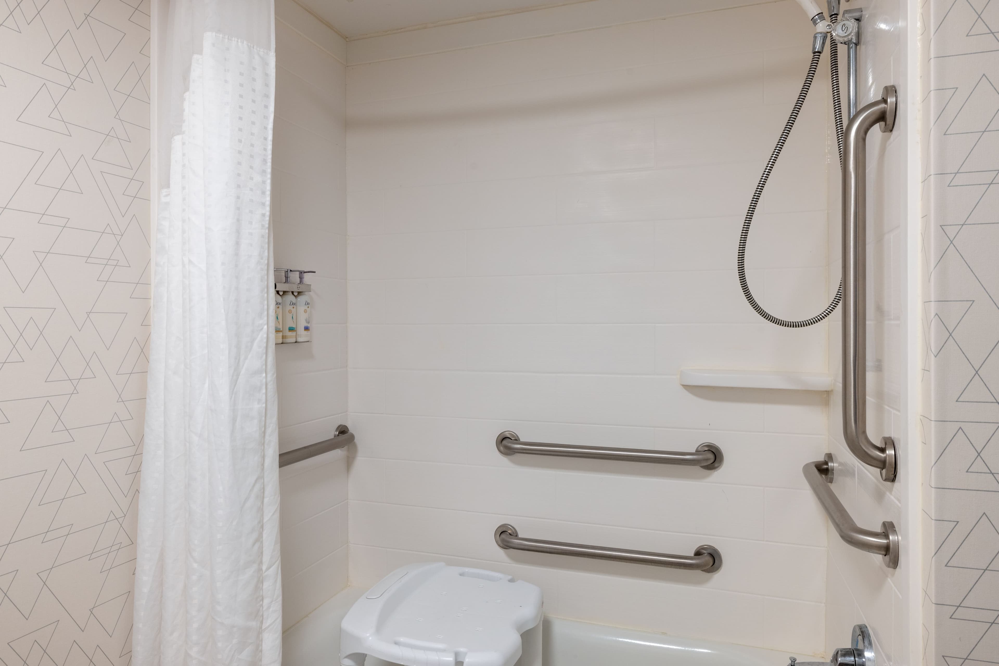 Holiday Inn Express Rochester South - Mayo Area — 50