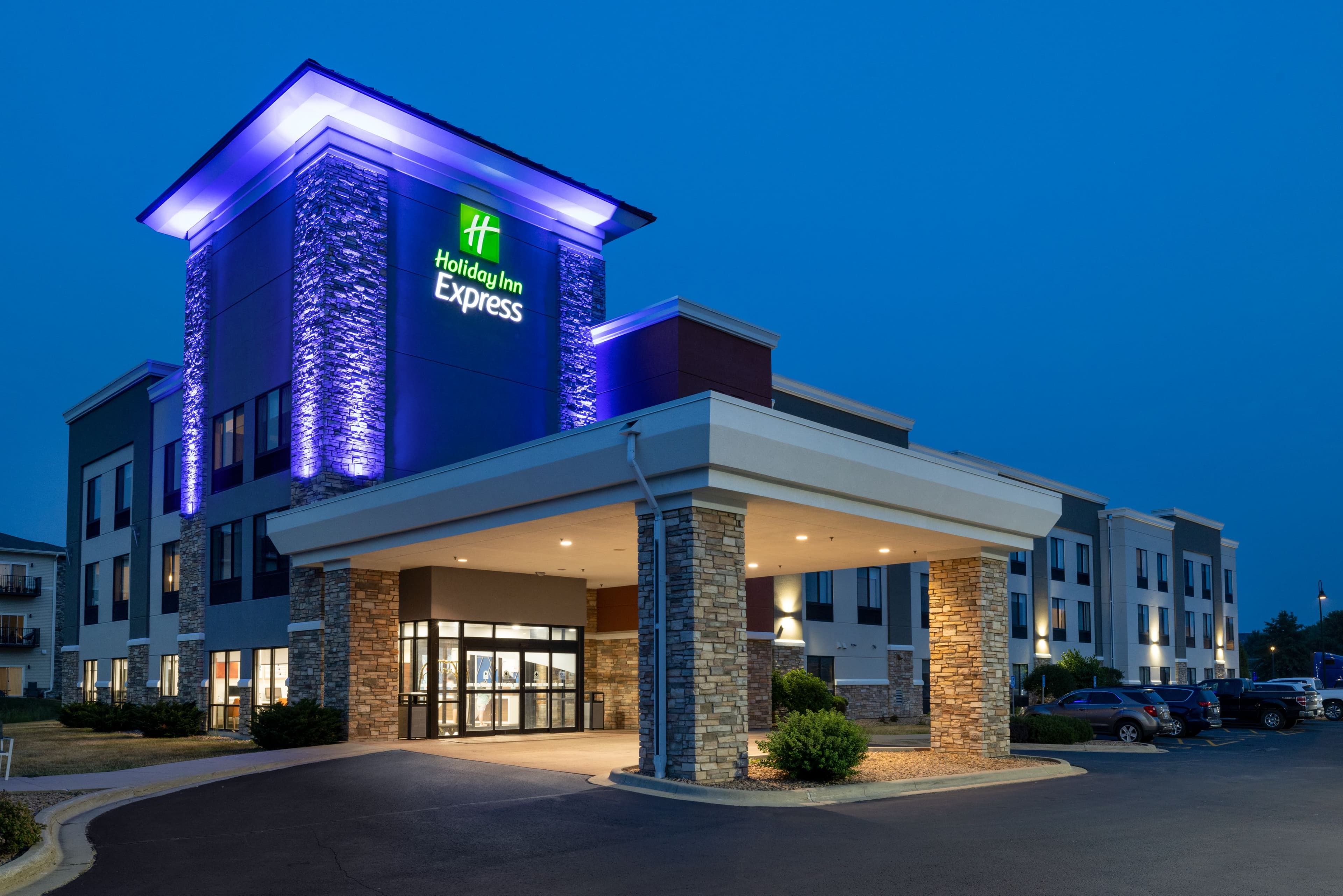 Holiday Inn Express Rochester South - Mayo Area - Image 1
