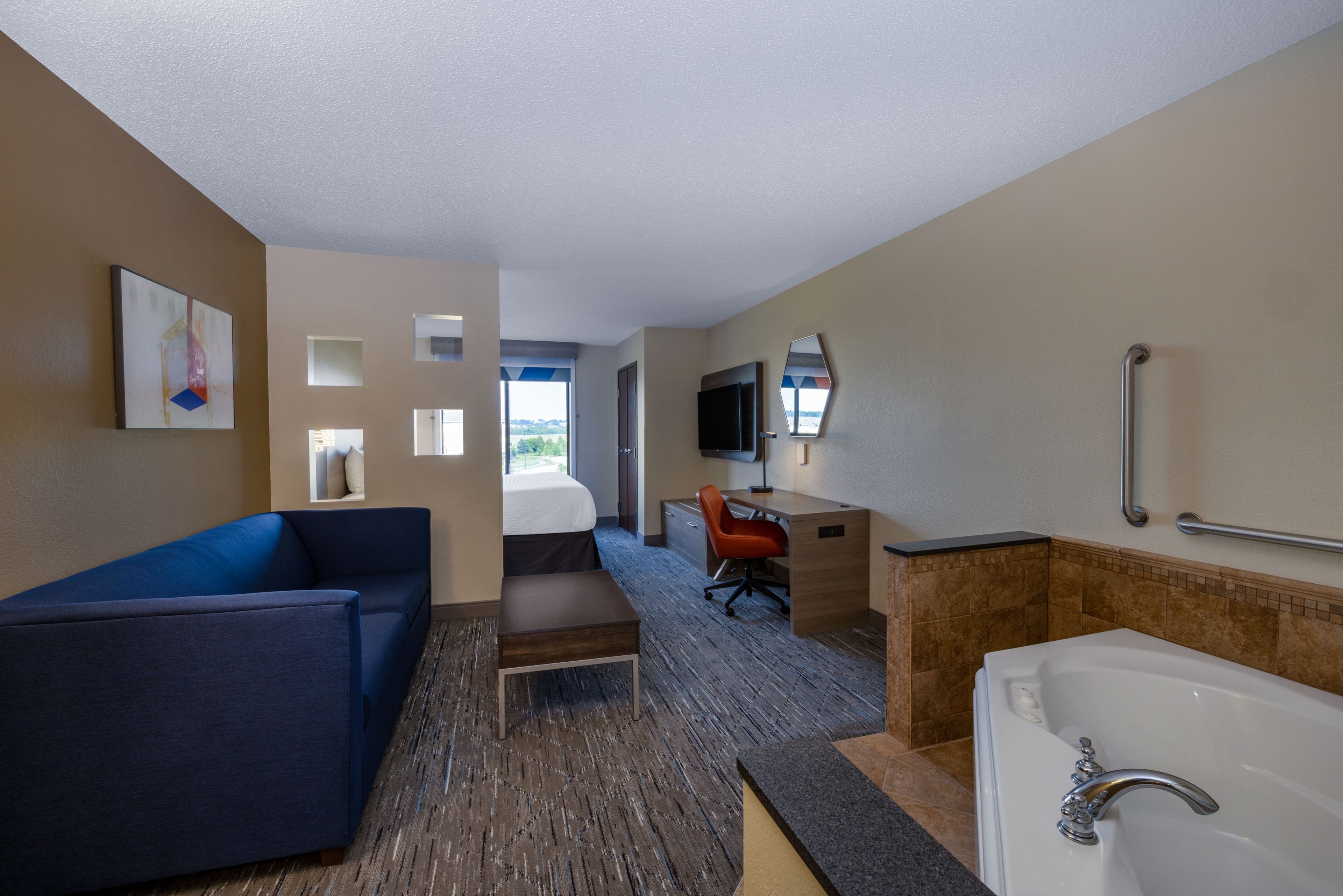 Holiday Inn Express Rochester South - Mayo Area — 15