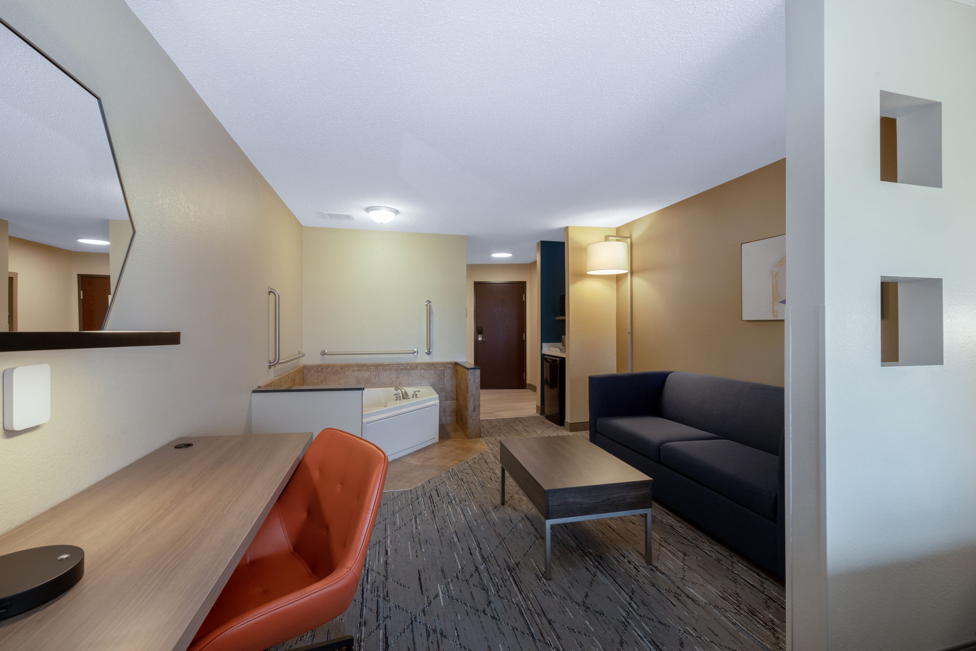 Holiday Inn Express Rochester South - Mayo Area — 17