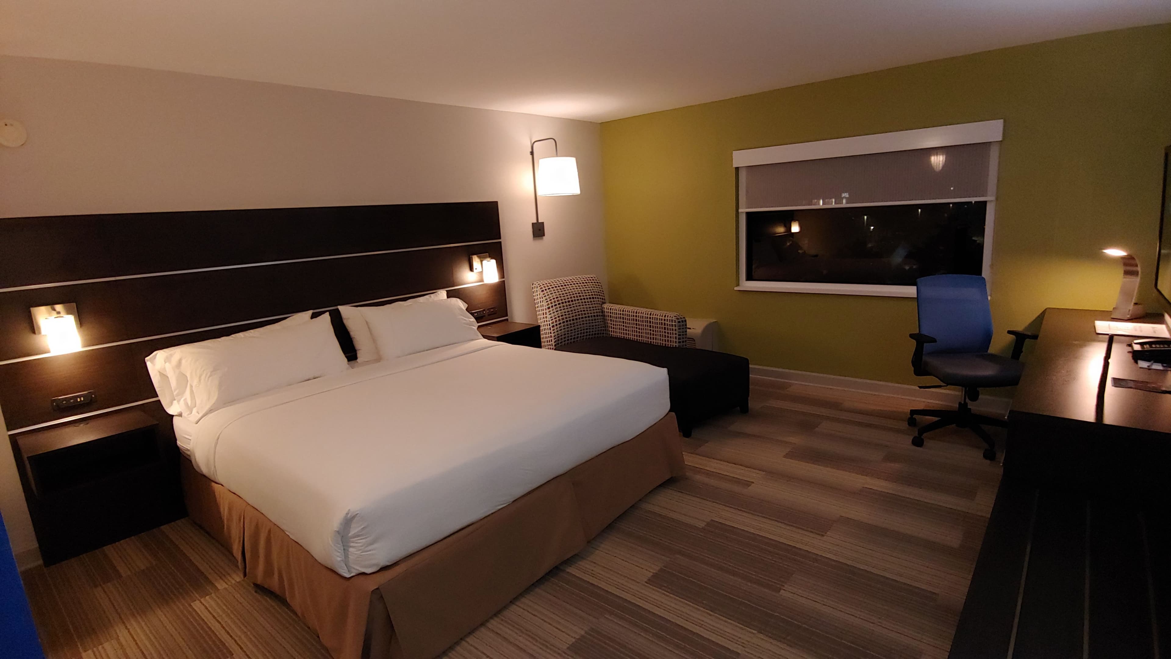 Holiday Inn Express Rolling Mdws-Schaumburg Area — 11