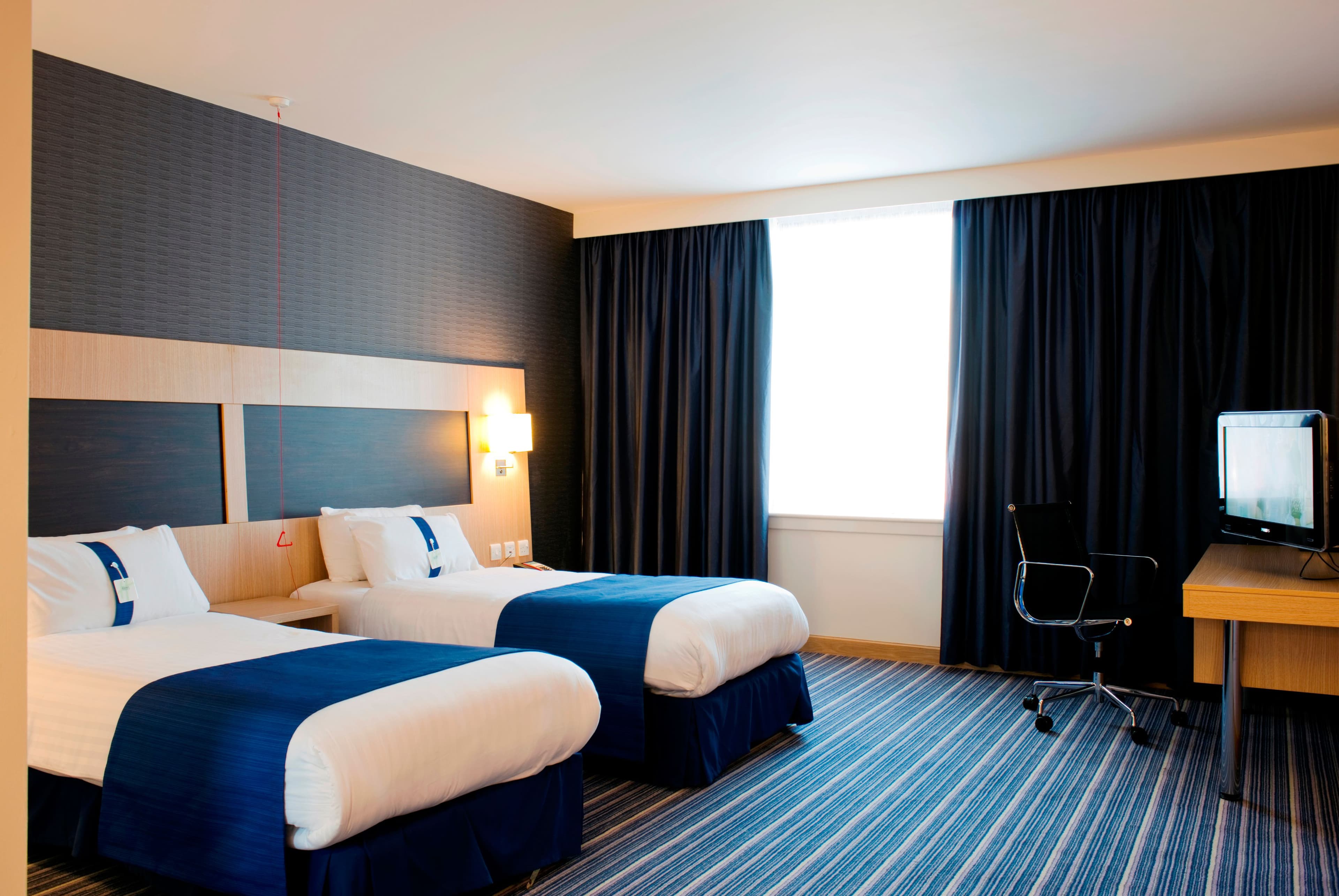 Holiday Inn Express Rotherham - North — 11