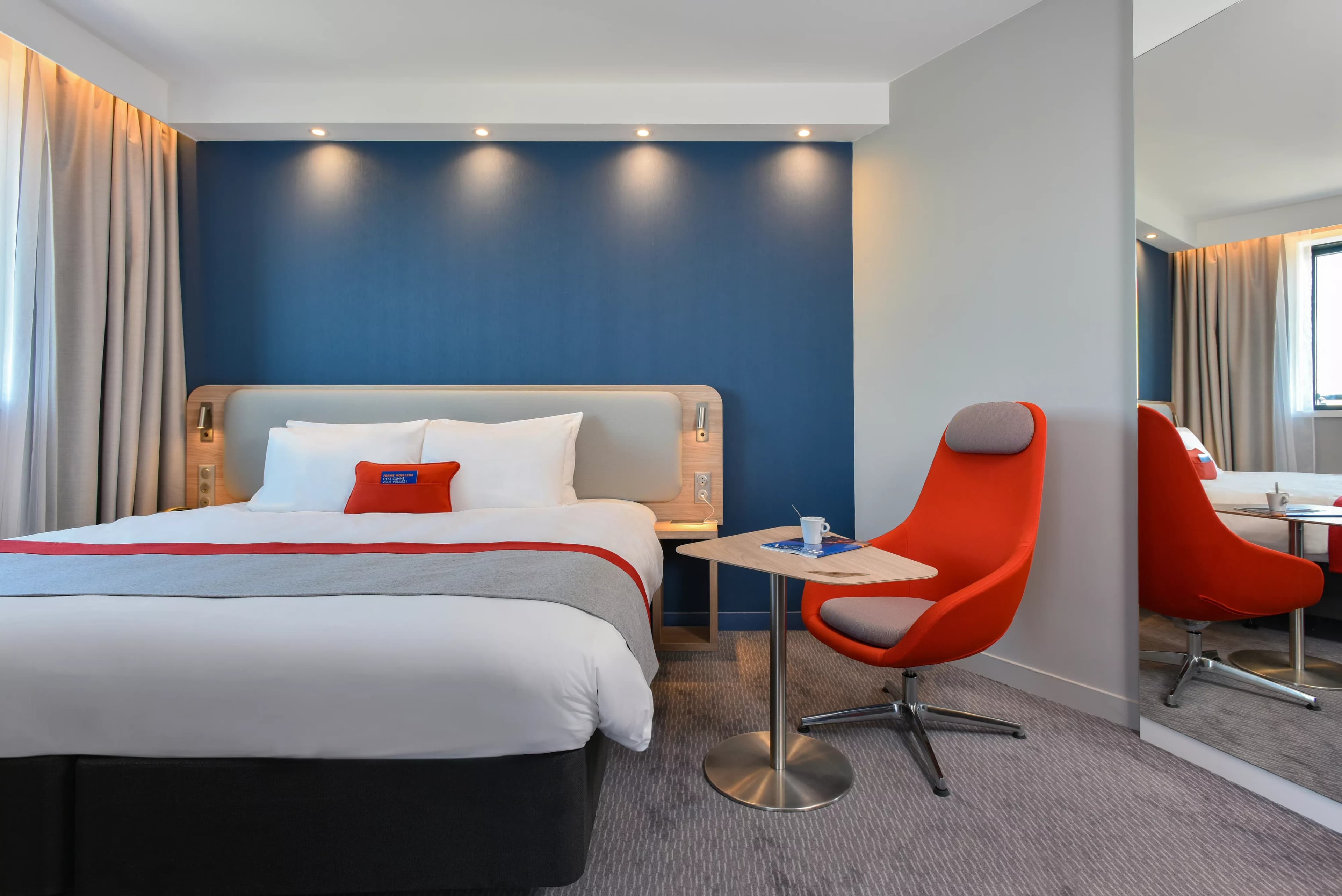 Holiday Inn Express Rouen Centre - Rive Gauche — 2