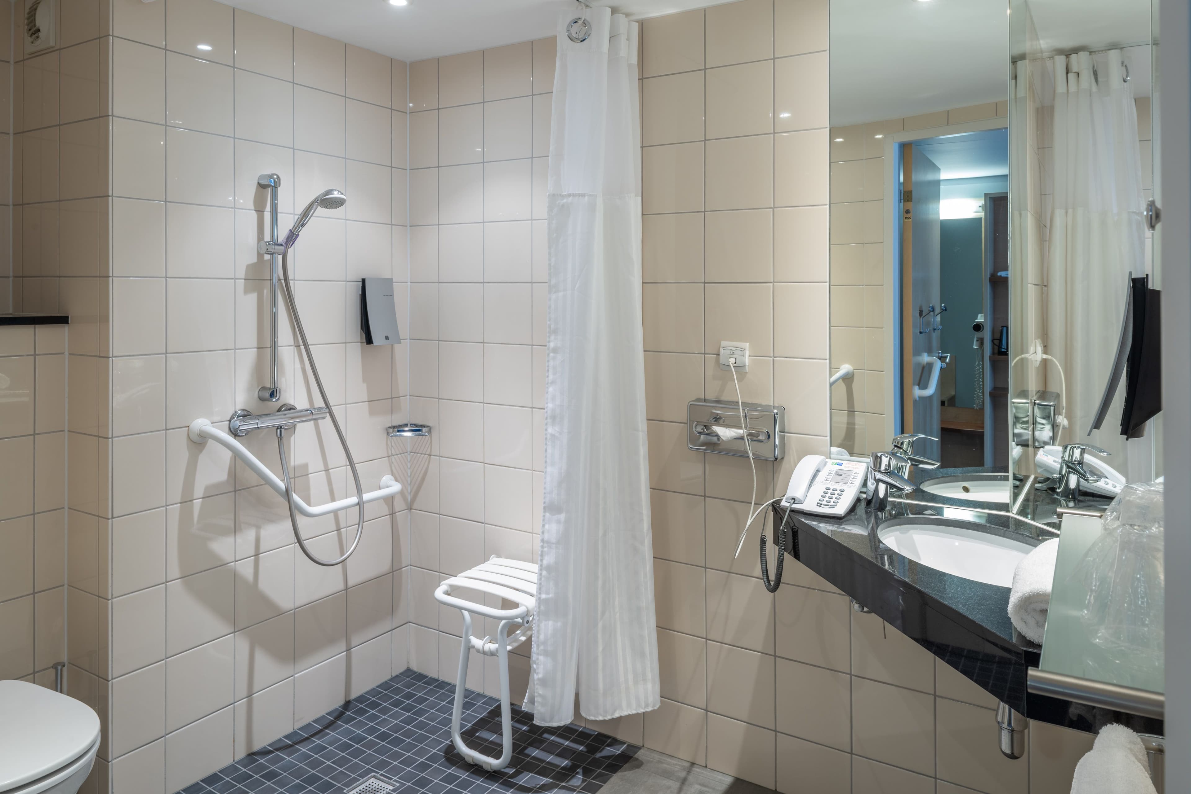 Holiday Inn Express Saint - Nazaire — 18
