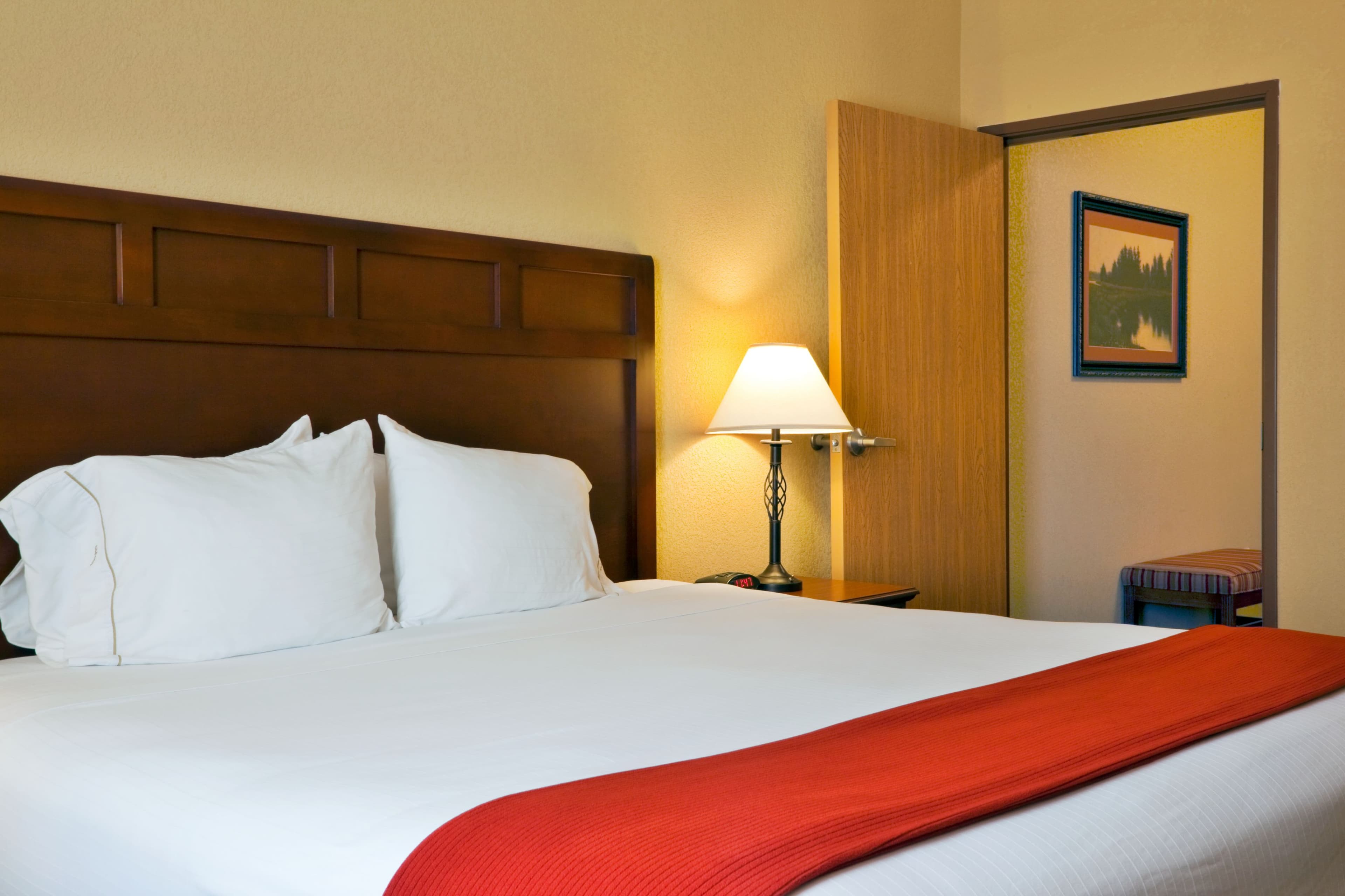 Holiday Inn Express Salado-Belton — 6
