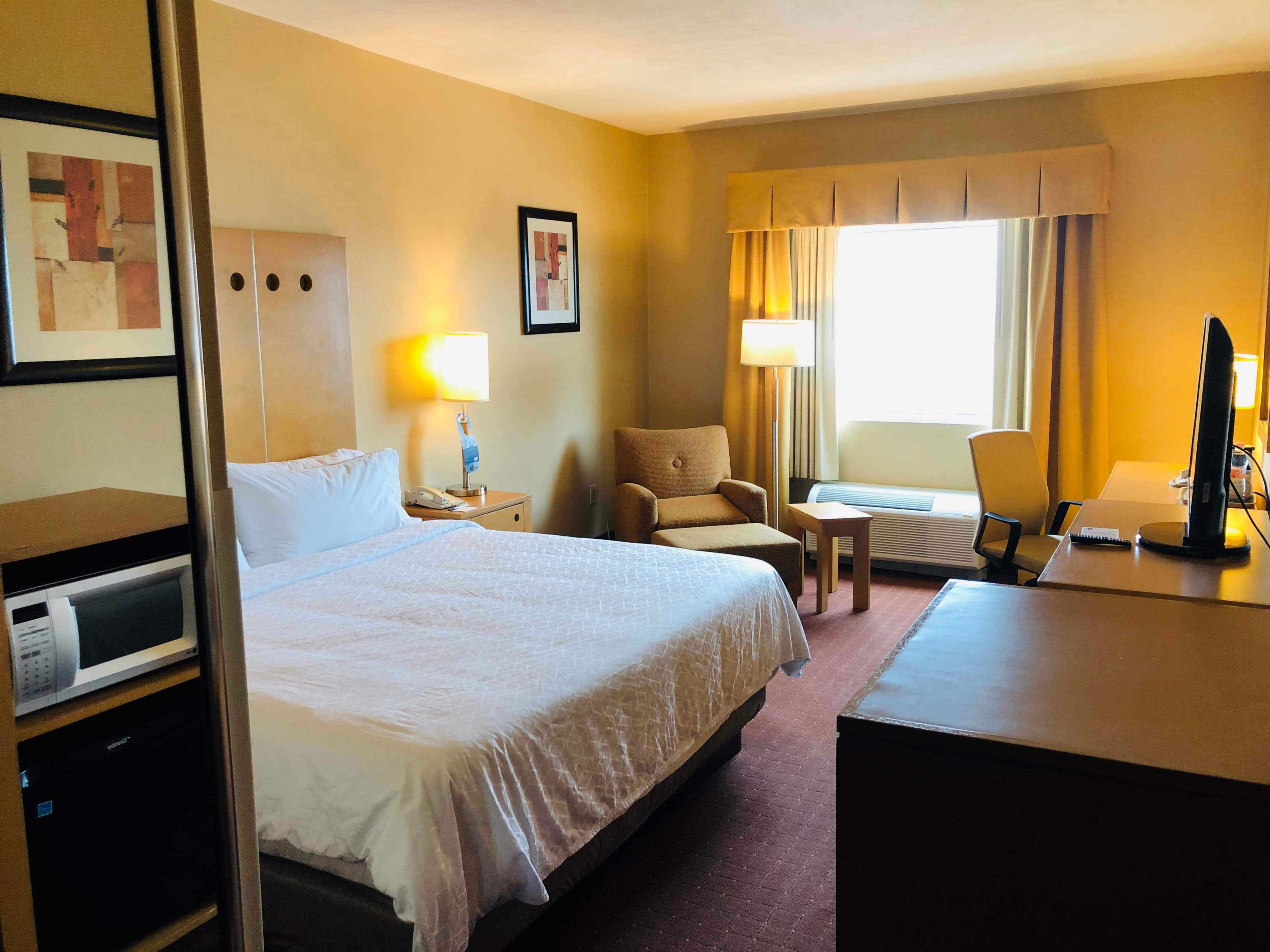 Holiday Inn Express Saltillo Zona Aeropuerto — 7
