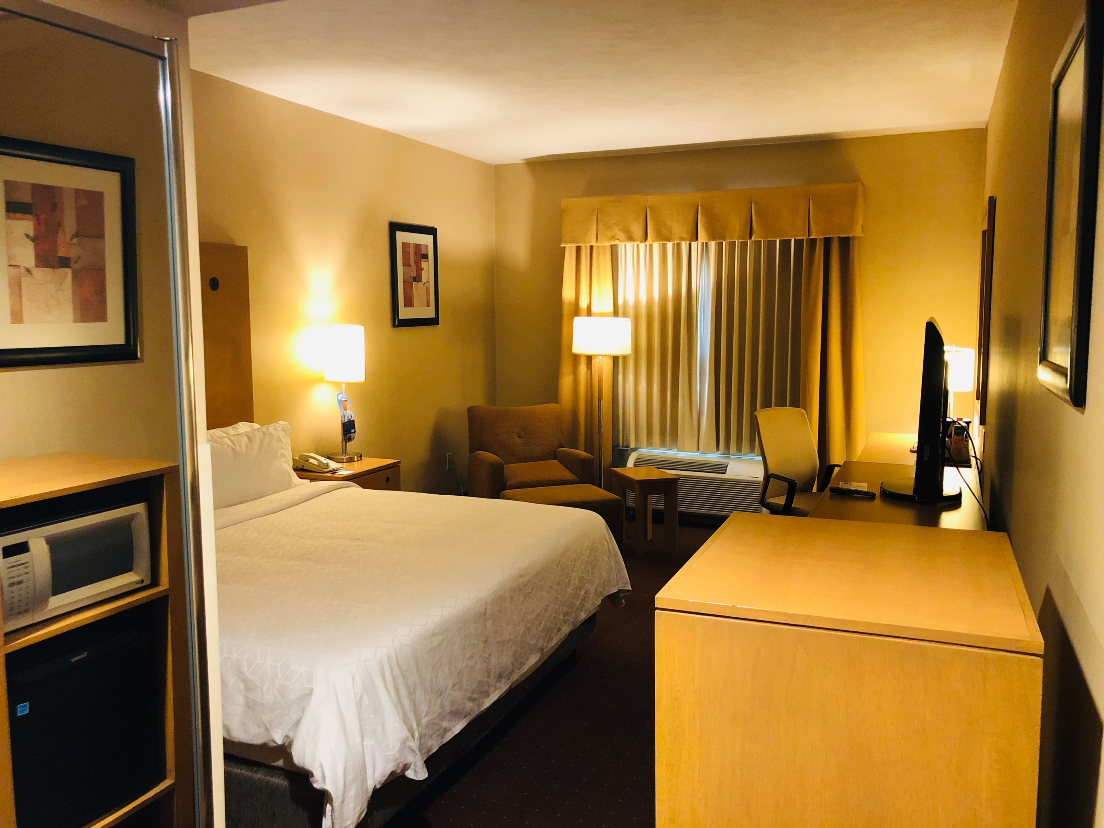 Holiday Inn Express Saltillo Zona Aeropuerto — 6