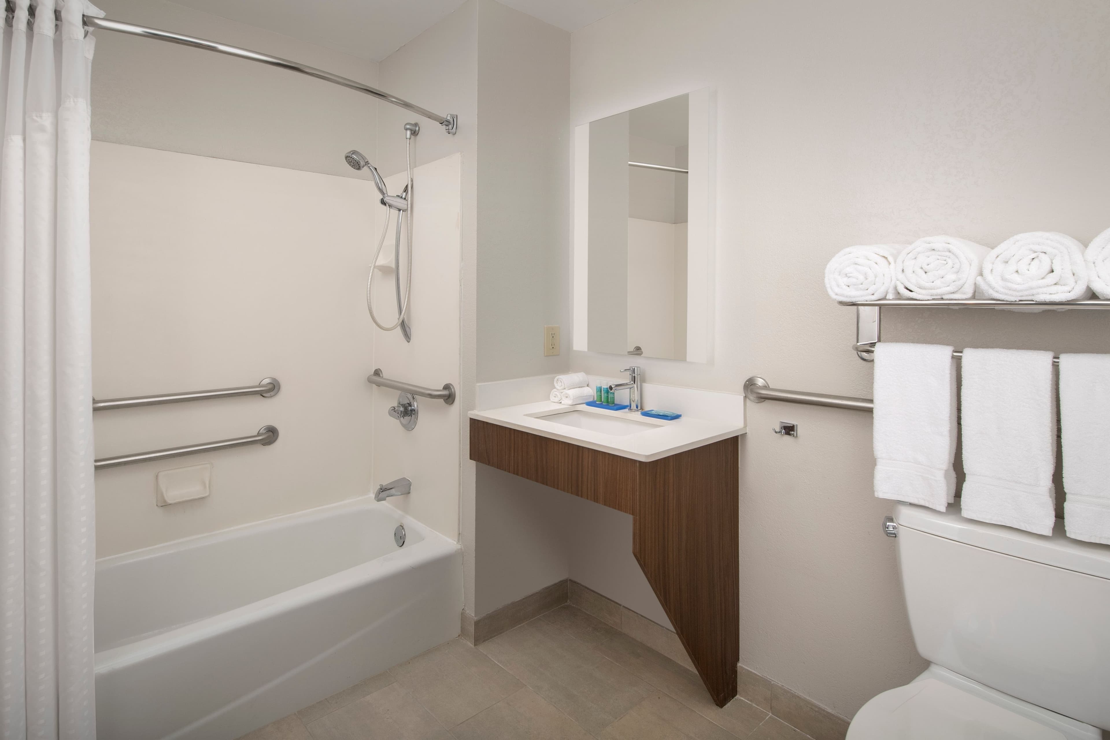 Holiday Inn Express San Antonio N-Riverwalk Area — 33