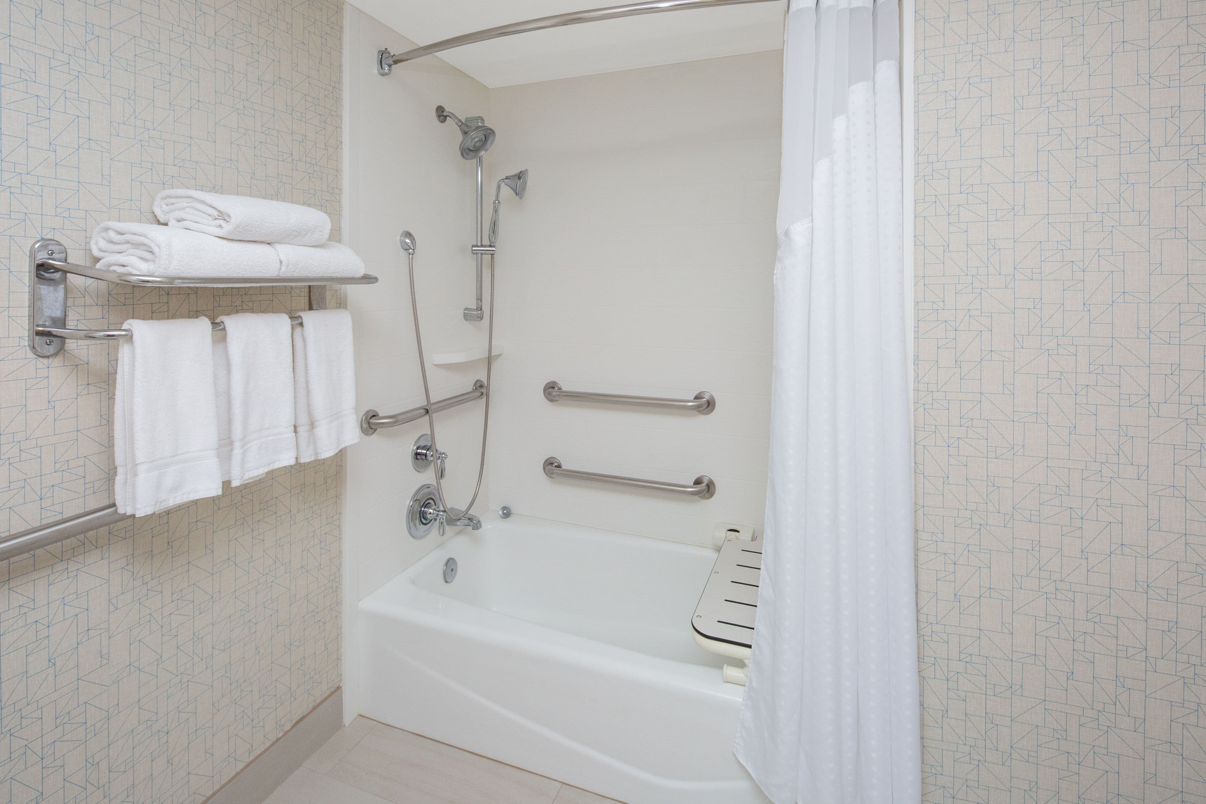1 Queen Standard Access Tub - Image 1