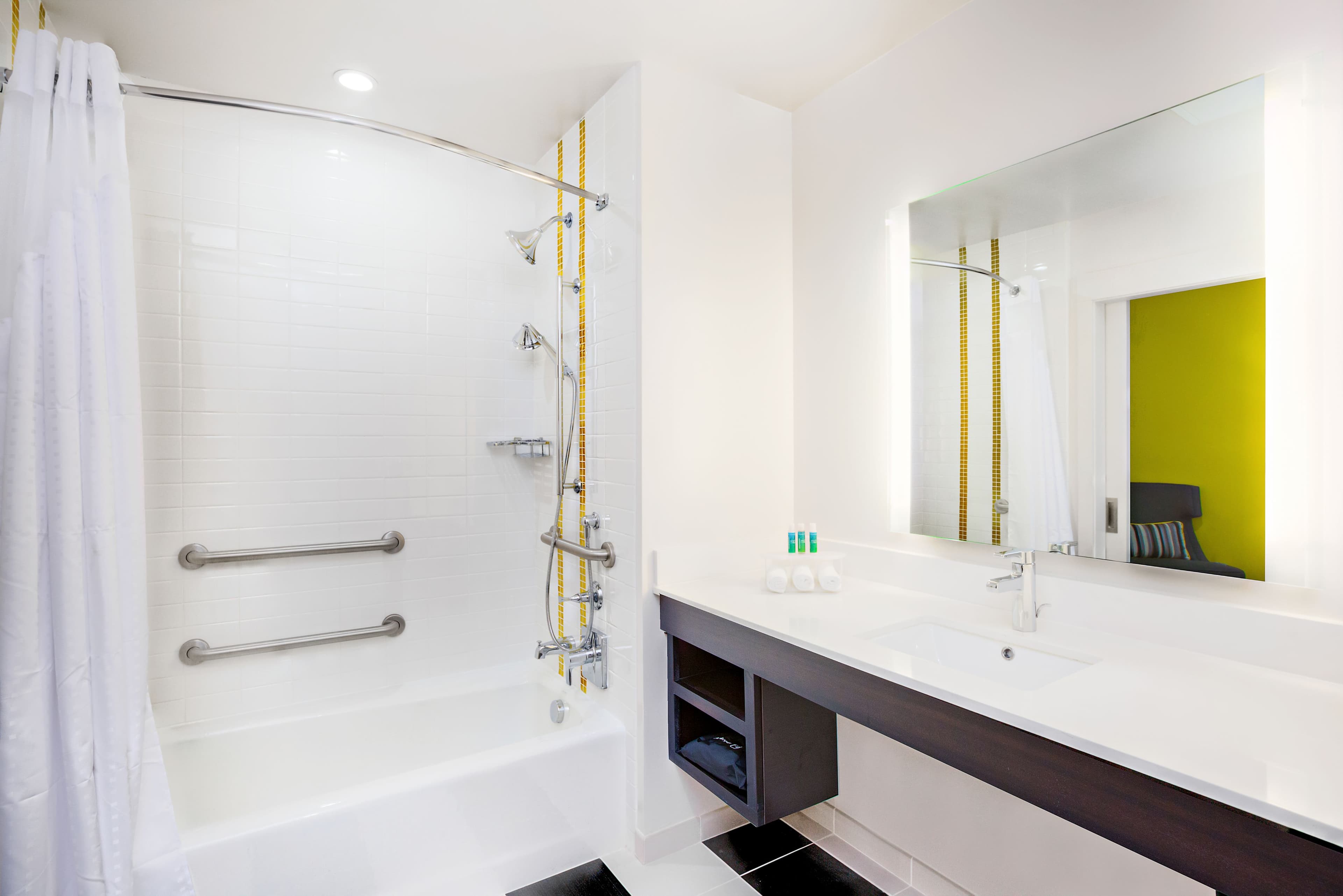 Holiday Inn Express San Francisco Union Square - Image 2