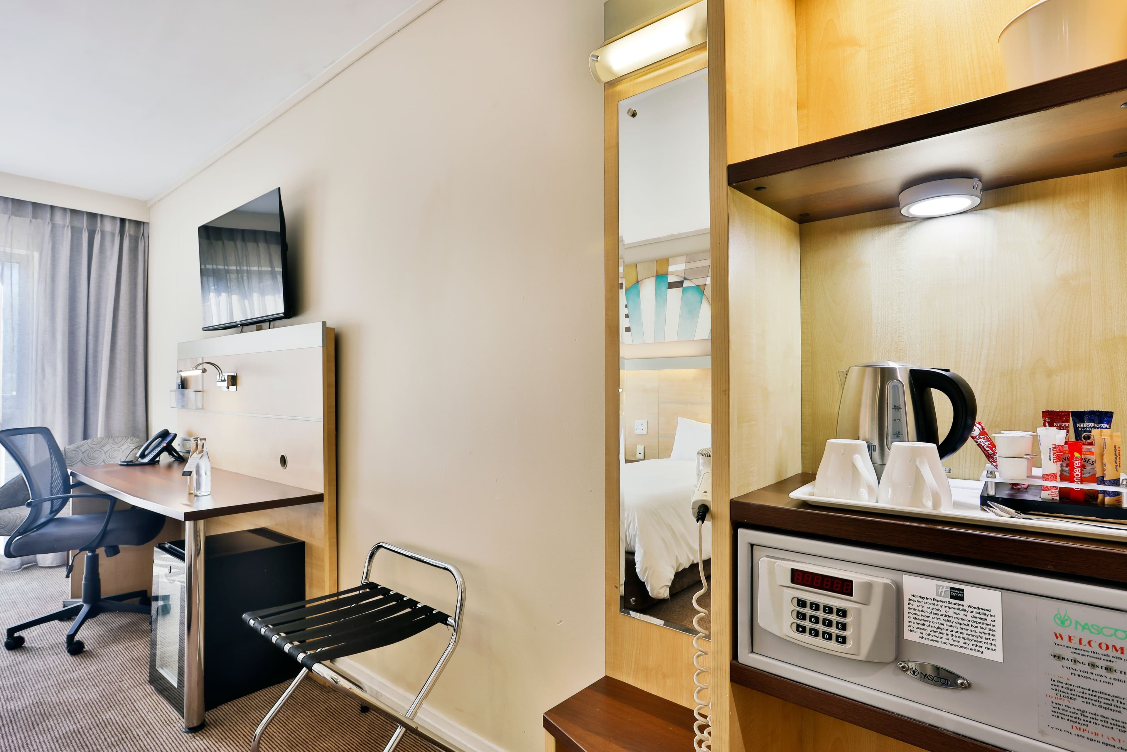 Holiday Inn Express Sandton - Woodmead — 13