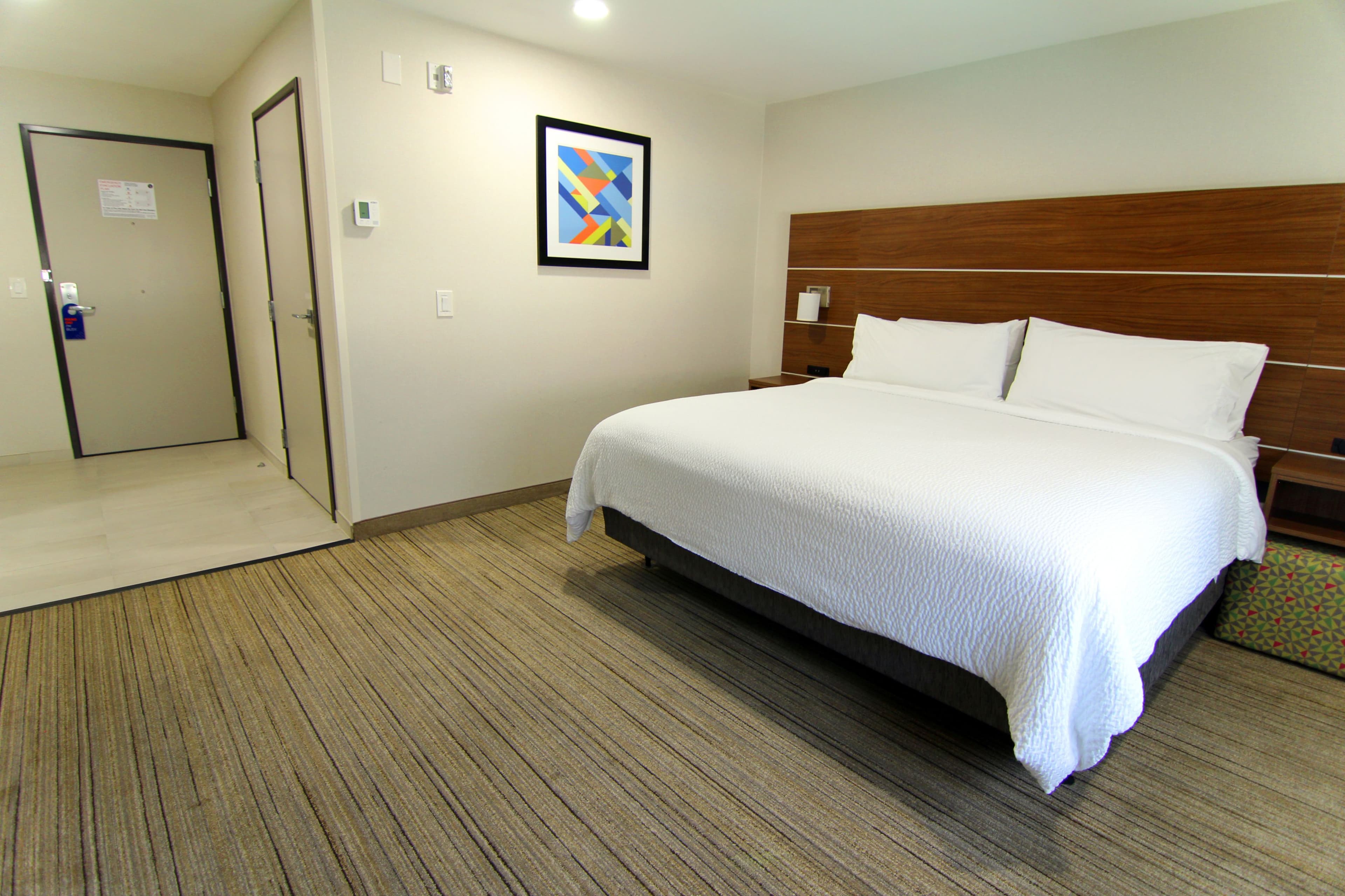 Holiday Inn Express Santa Rosa North — 11