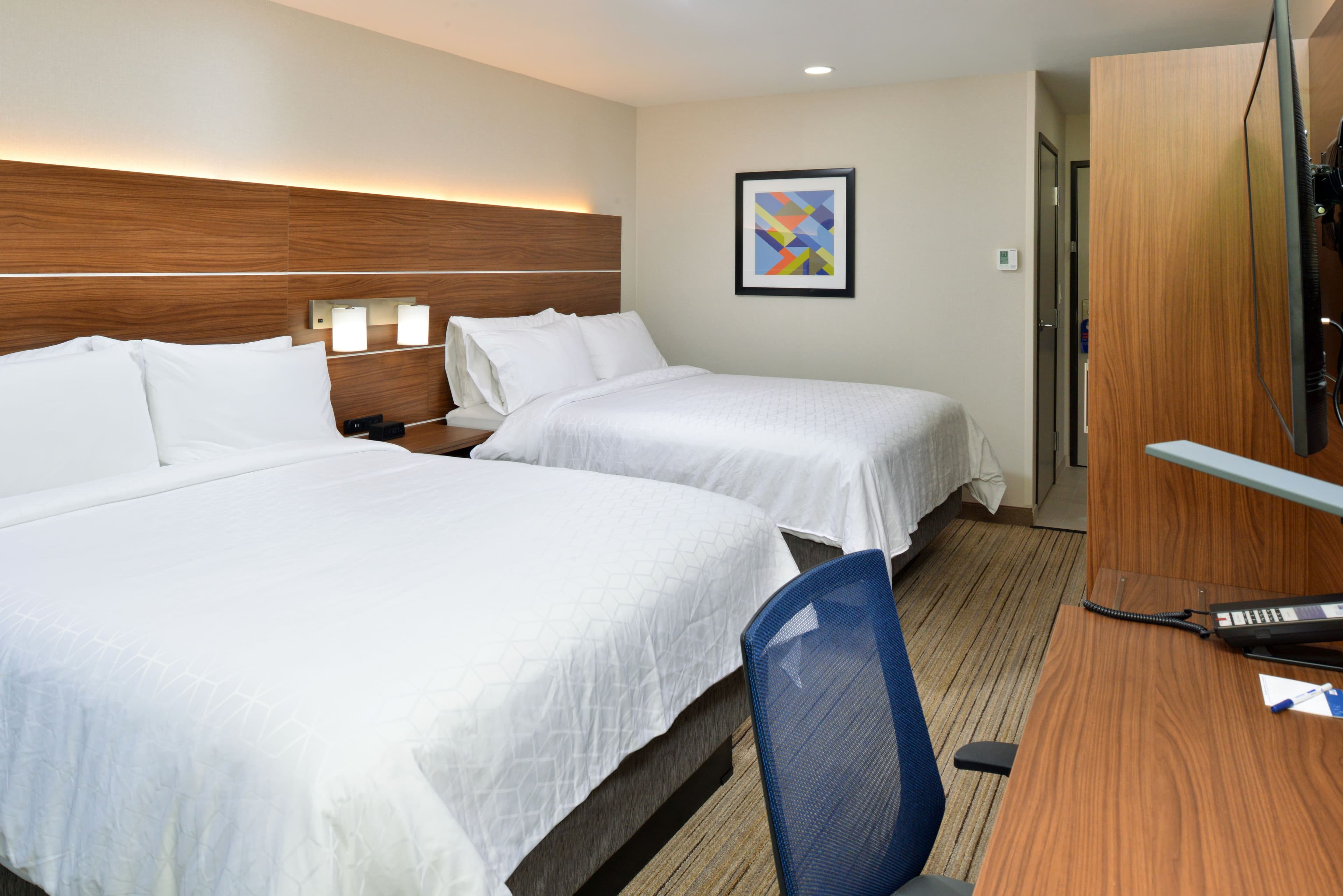 Holiday Inn Express Santa Rosa North — 16