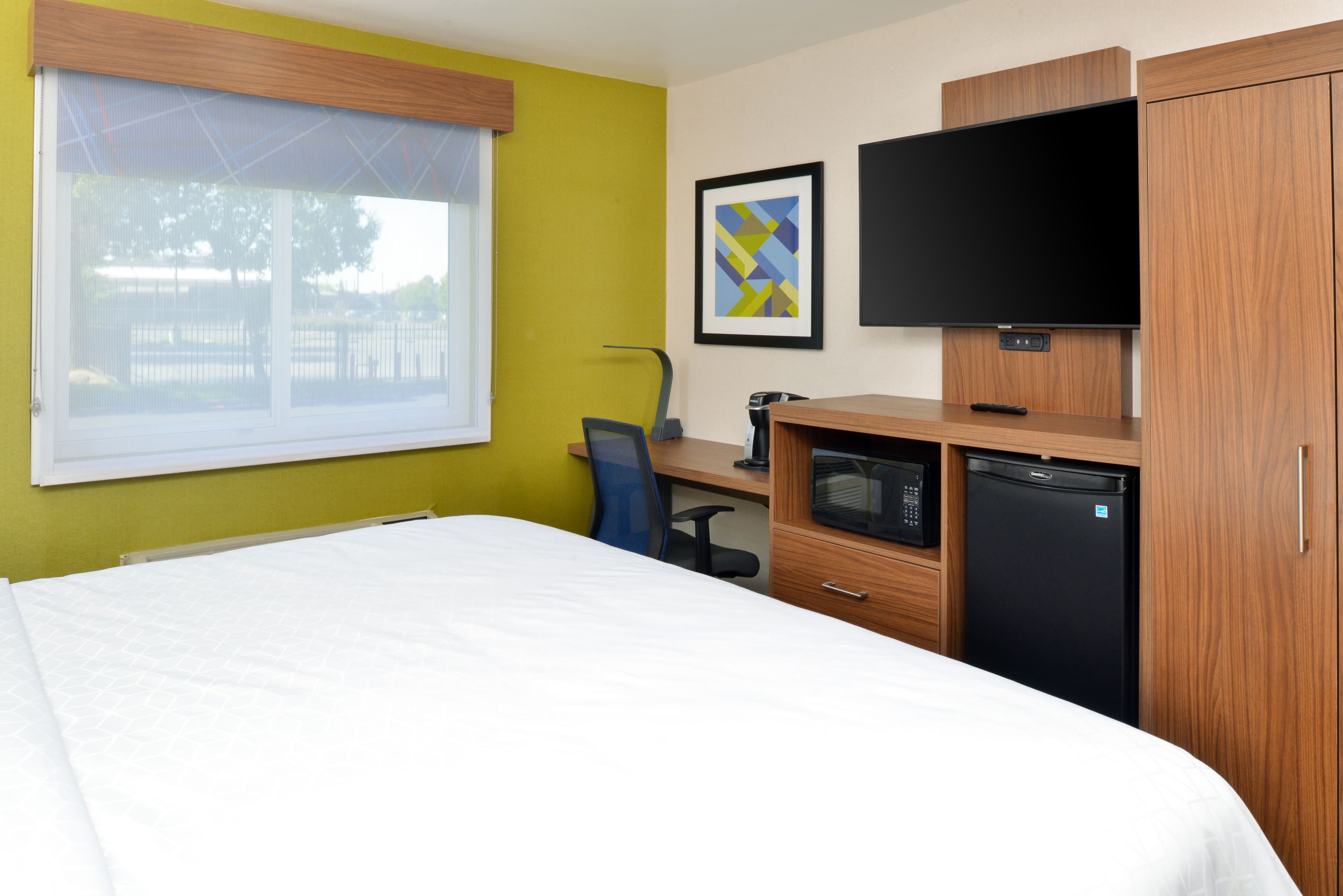 Holiday Inn Express Santa Rosa North - Image 5