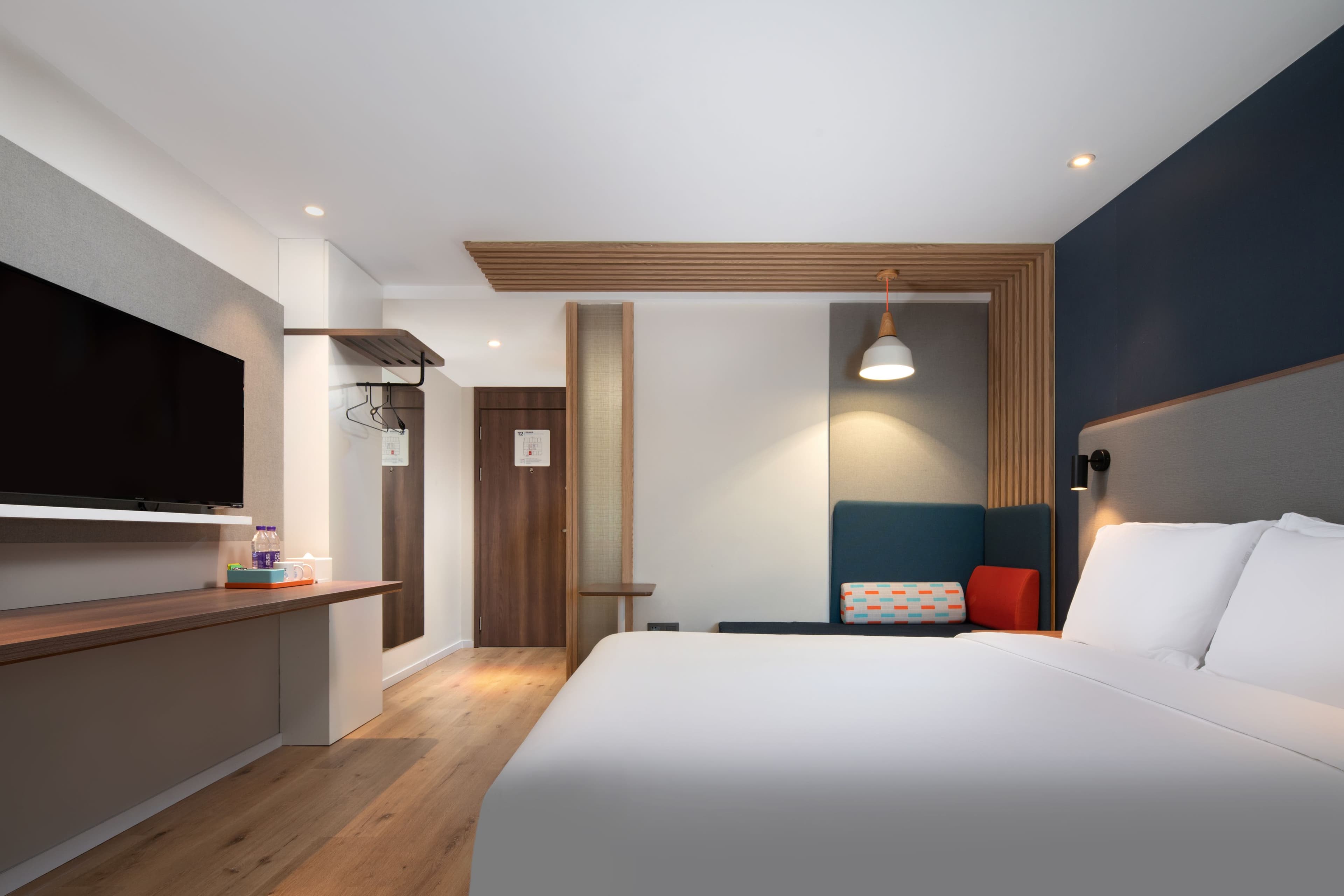 Holiday Inn Express Sanya Bay - Image 3