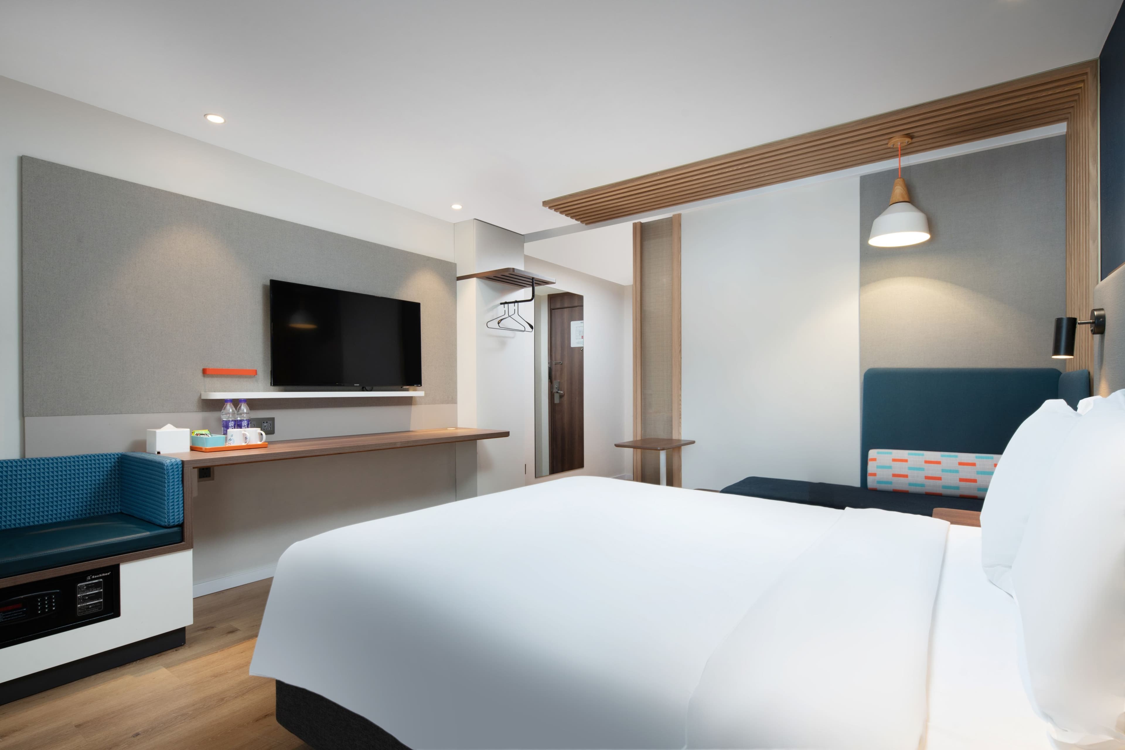 Holiday Inn Express Sanya Bay - Image 5
