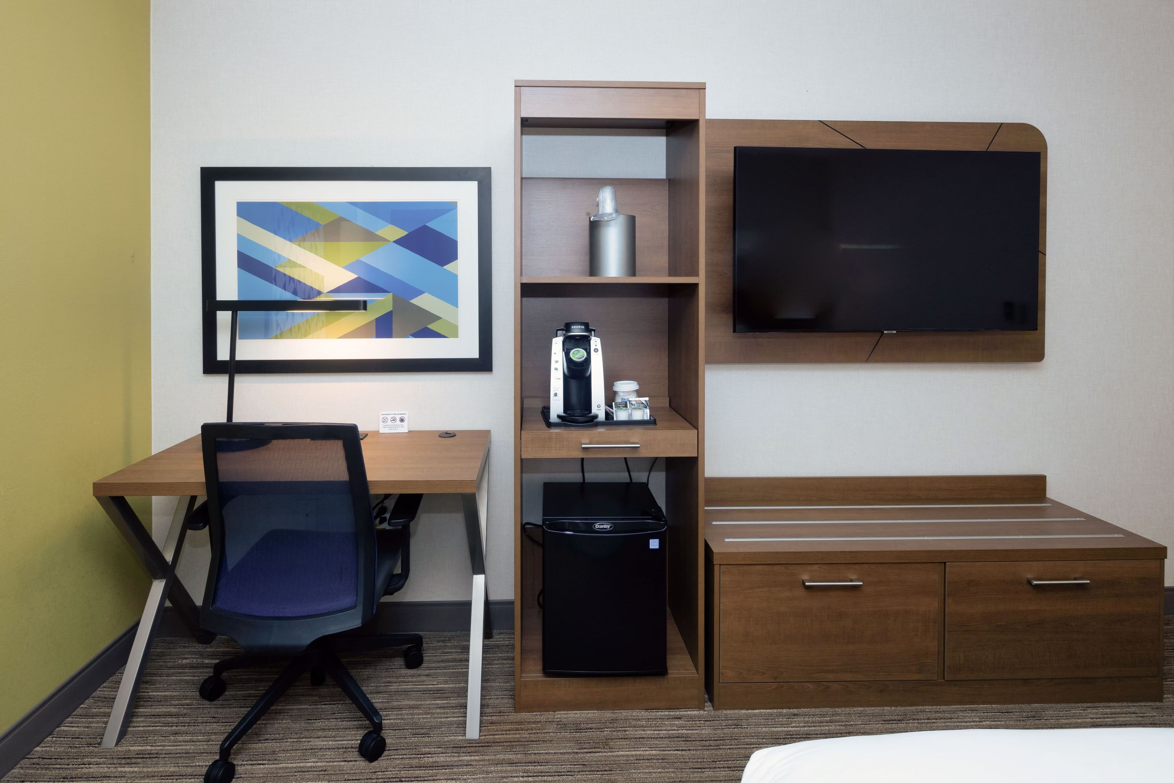 Holiday Inn Express Boston - Saugus - Image 4