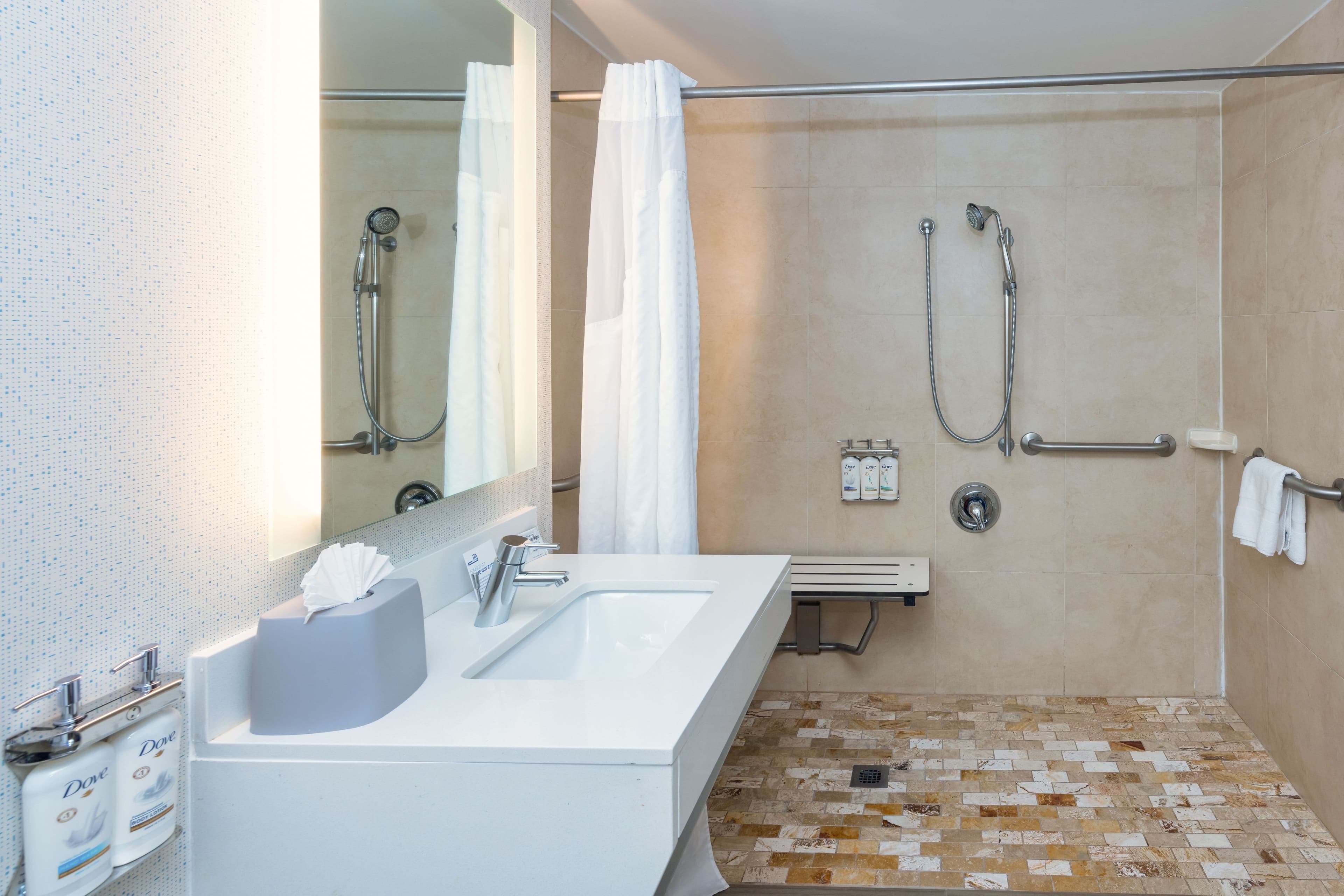 Holiday Inn Express Boston - Saugus — 11