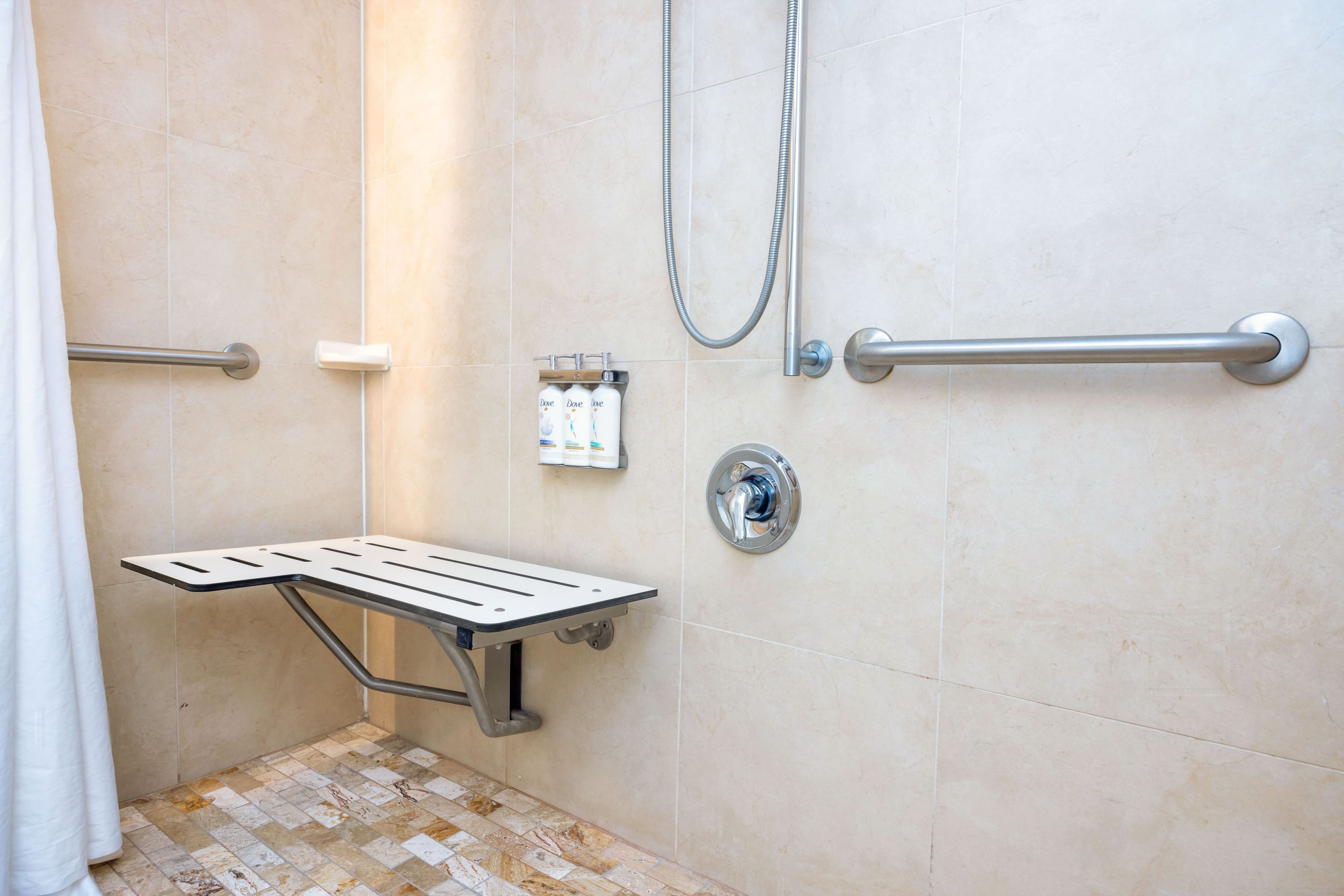 Holiday Inn Express Boston - Saugus — 12