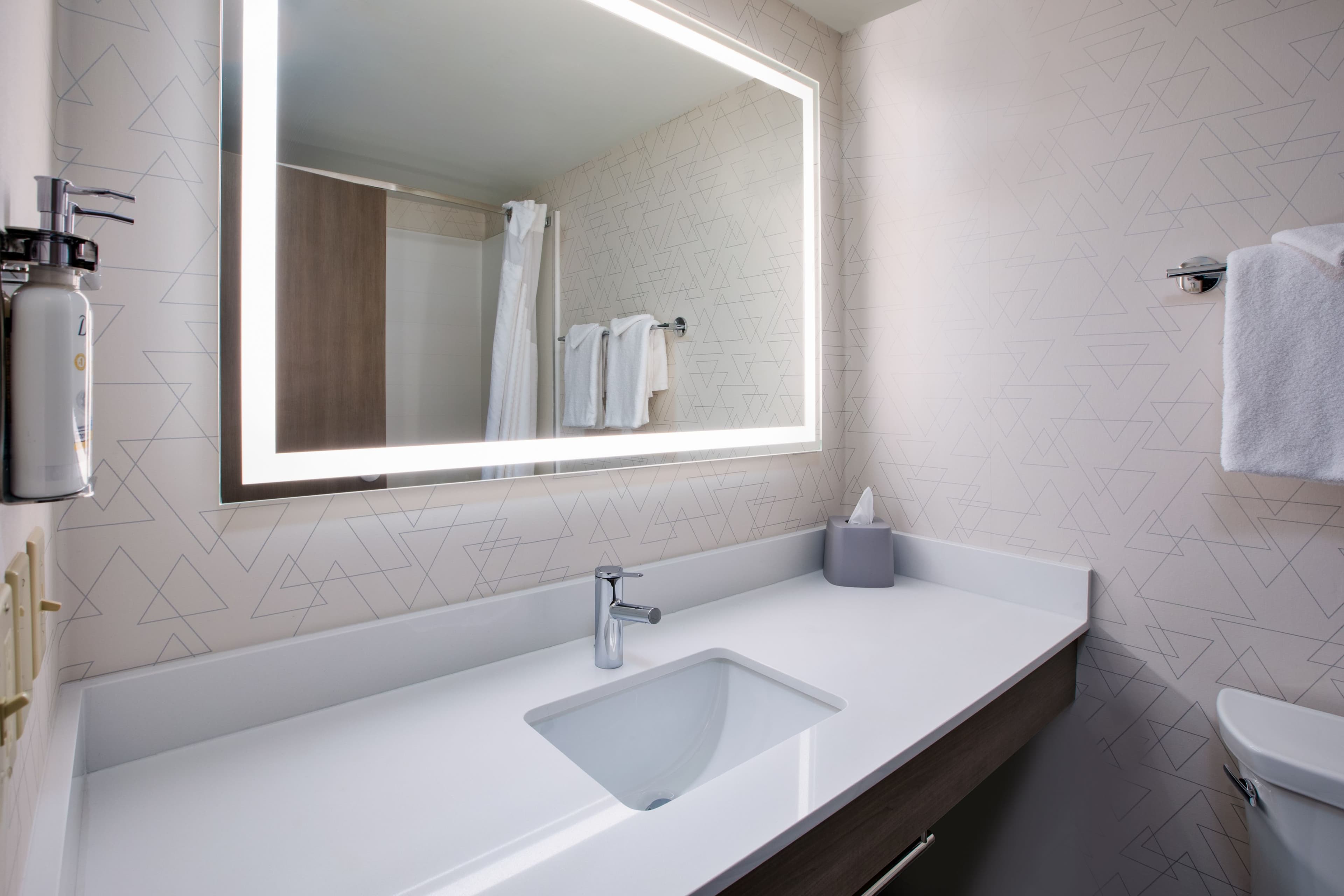 Holiday Inn Express Sault Ste. Marie — 17