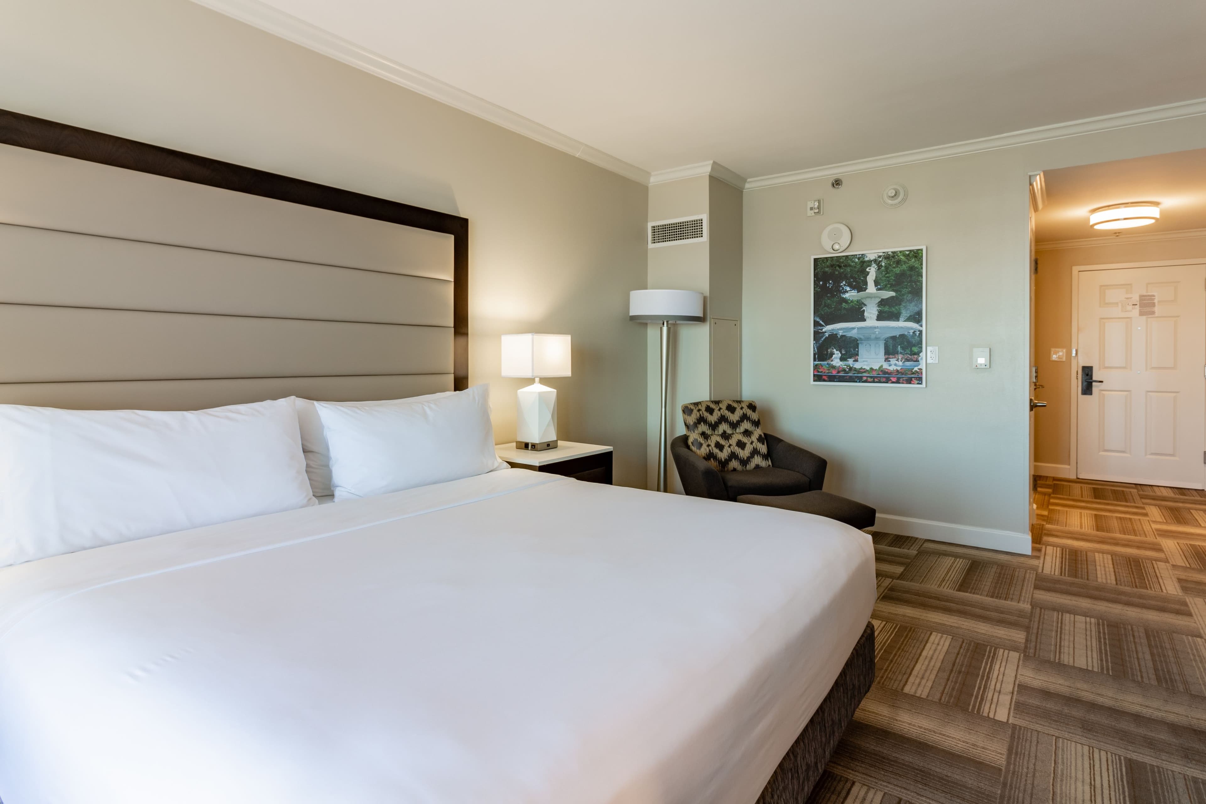 Holiday Inn Express Savannah-Historic District — 11