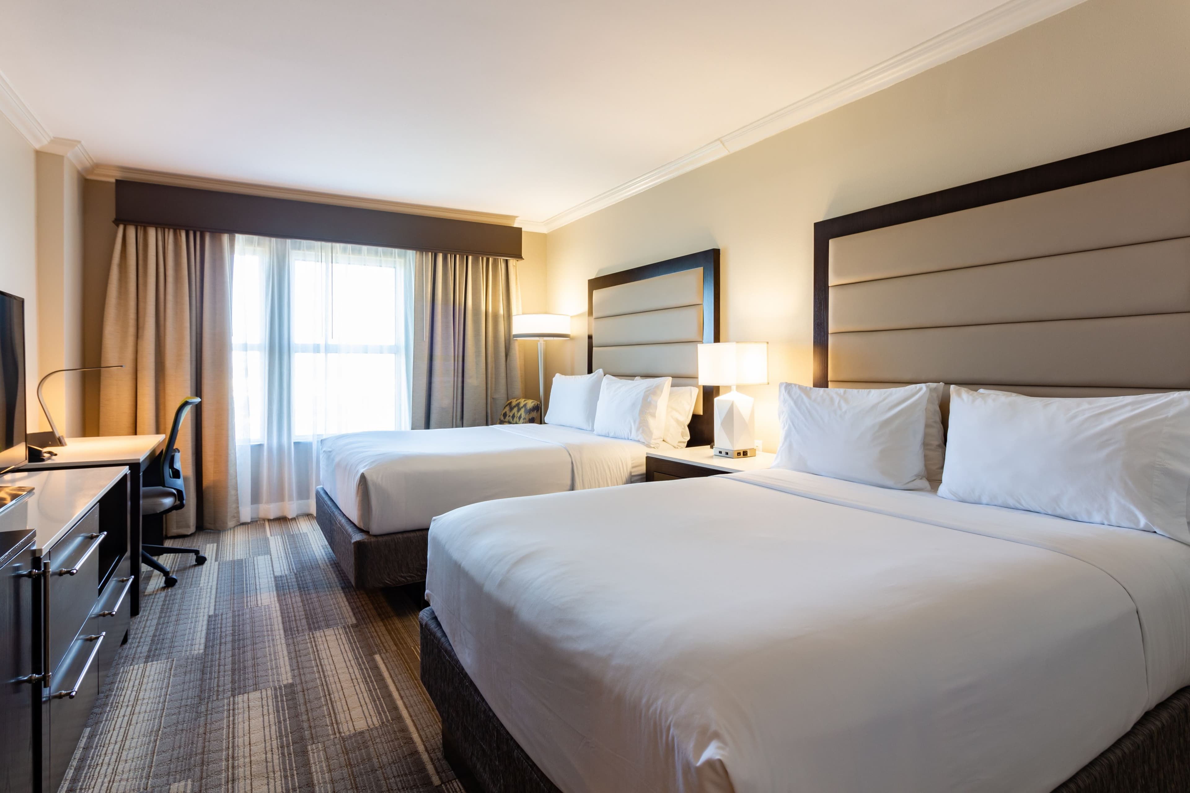 Holiday Inn Express Savannah-Historic District — 20
