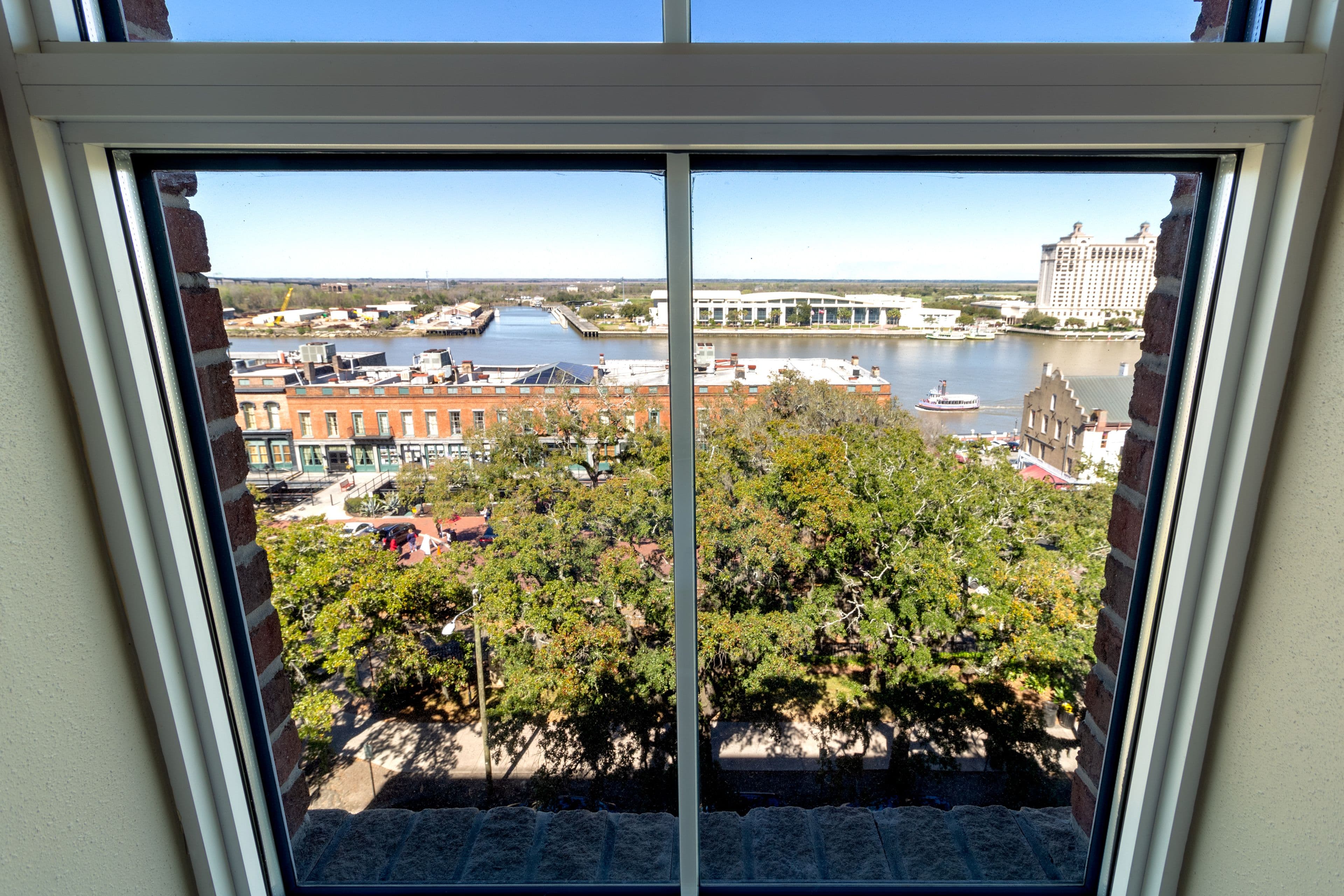Holiday Inn Express Savannah-Historic District - Image 5