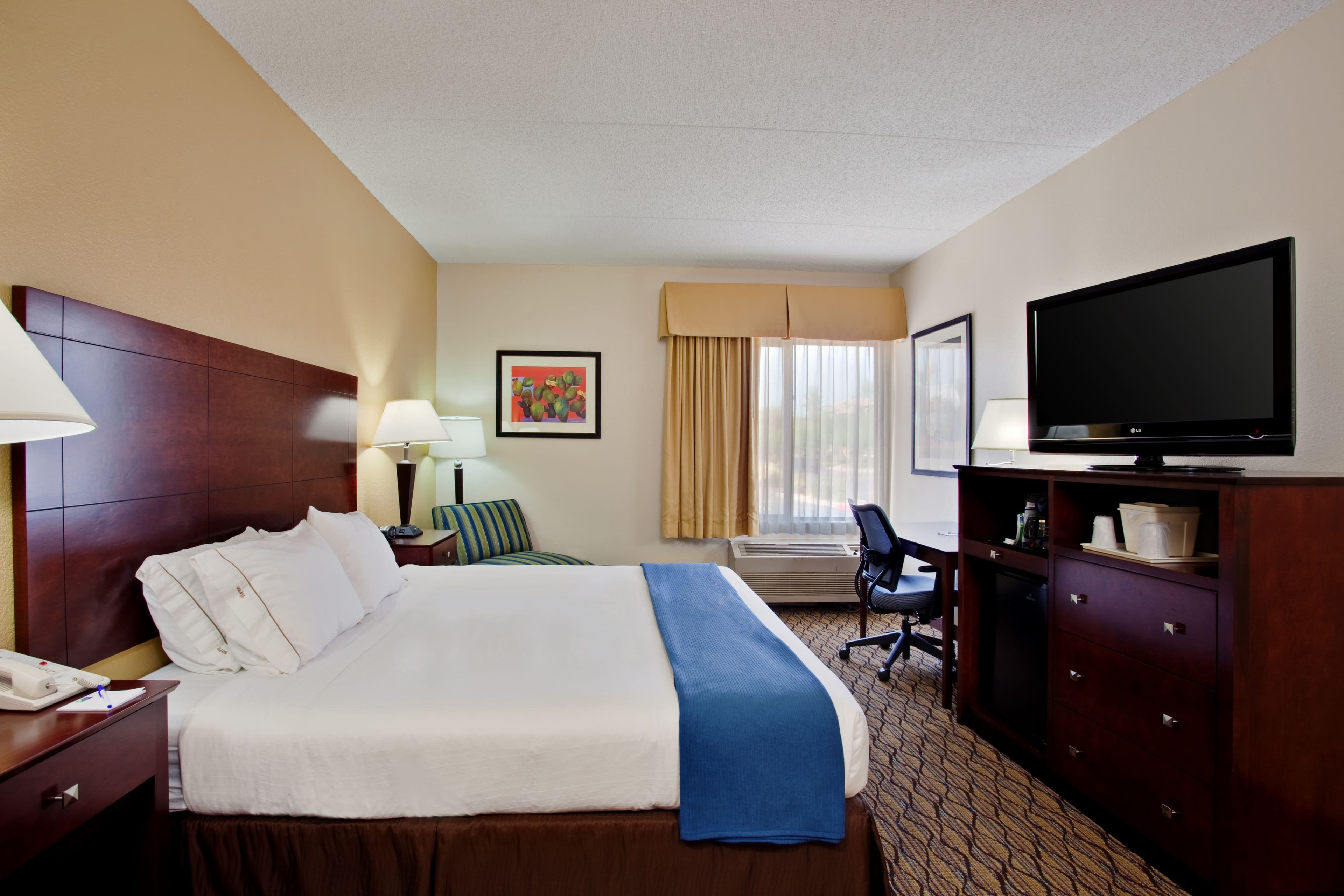 Holiday Inn Express Scottsdale North - Image 5