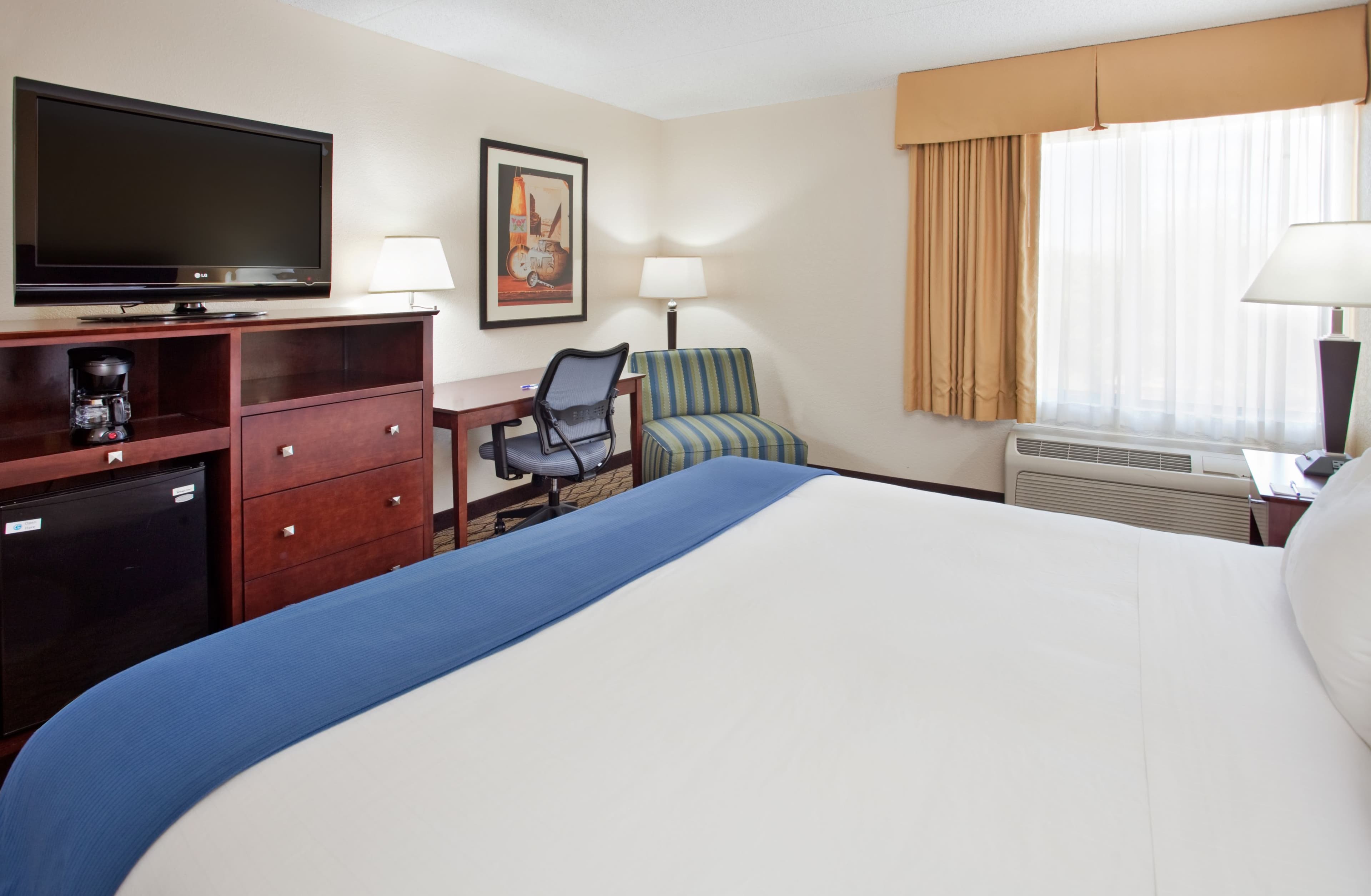 Holiday Inn Express Scottsdale North — 6