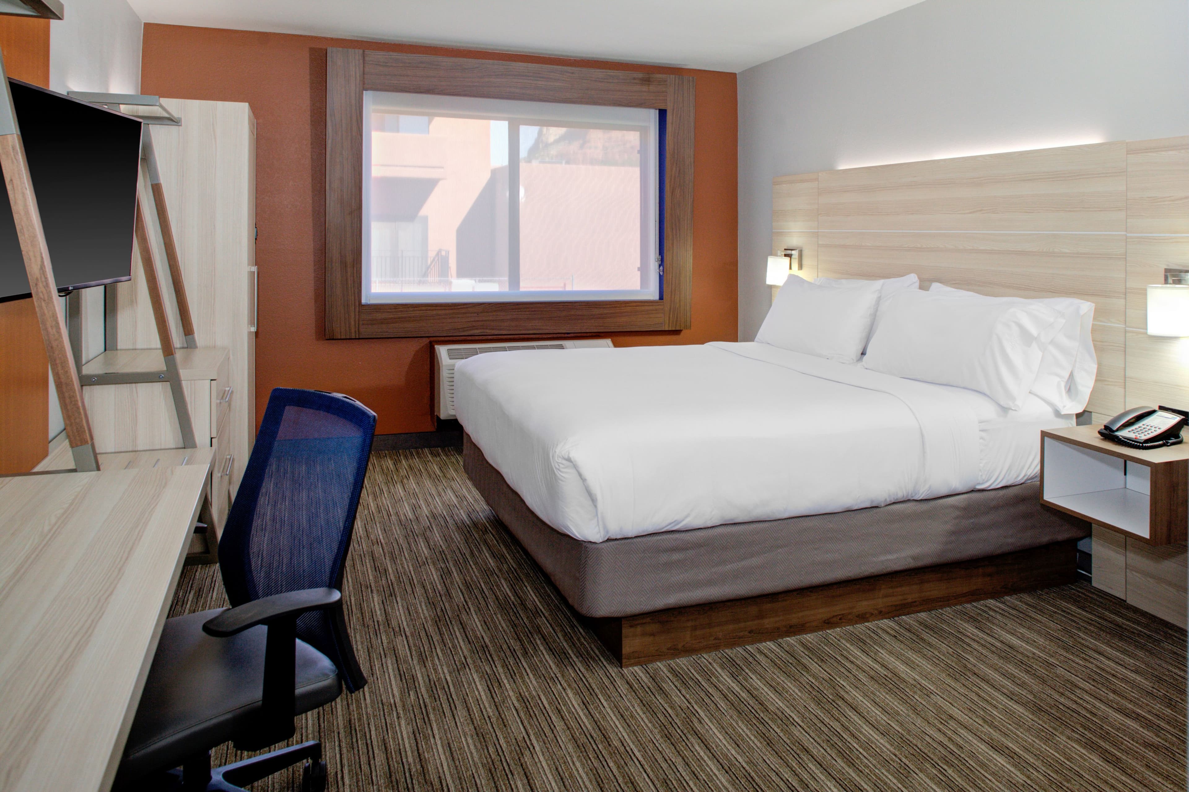 Holiday Inn Express Sedona - Oak Creek - Image 2