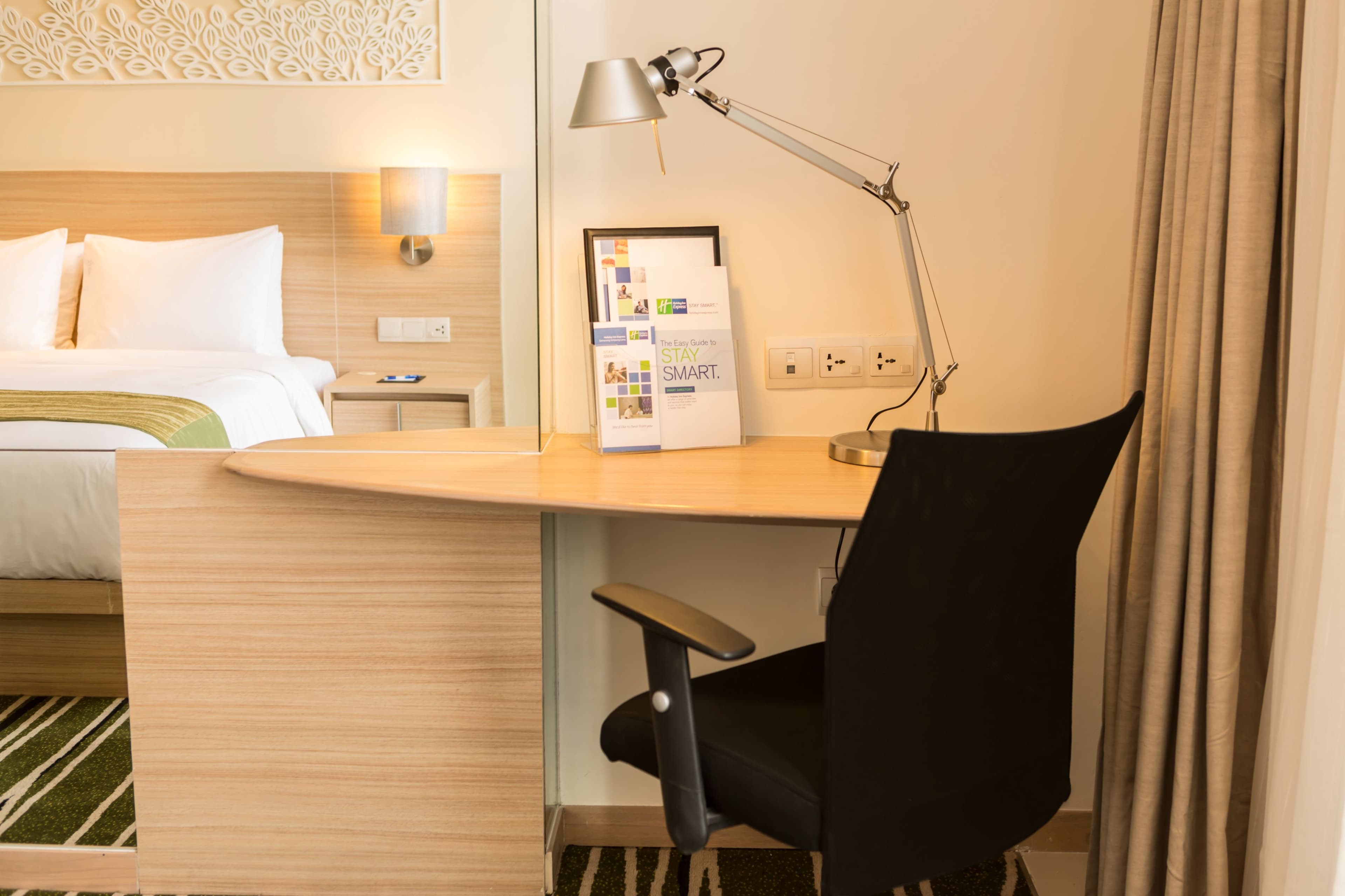 Standard Room With Free Breakfast - Image 5