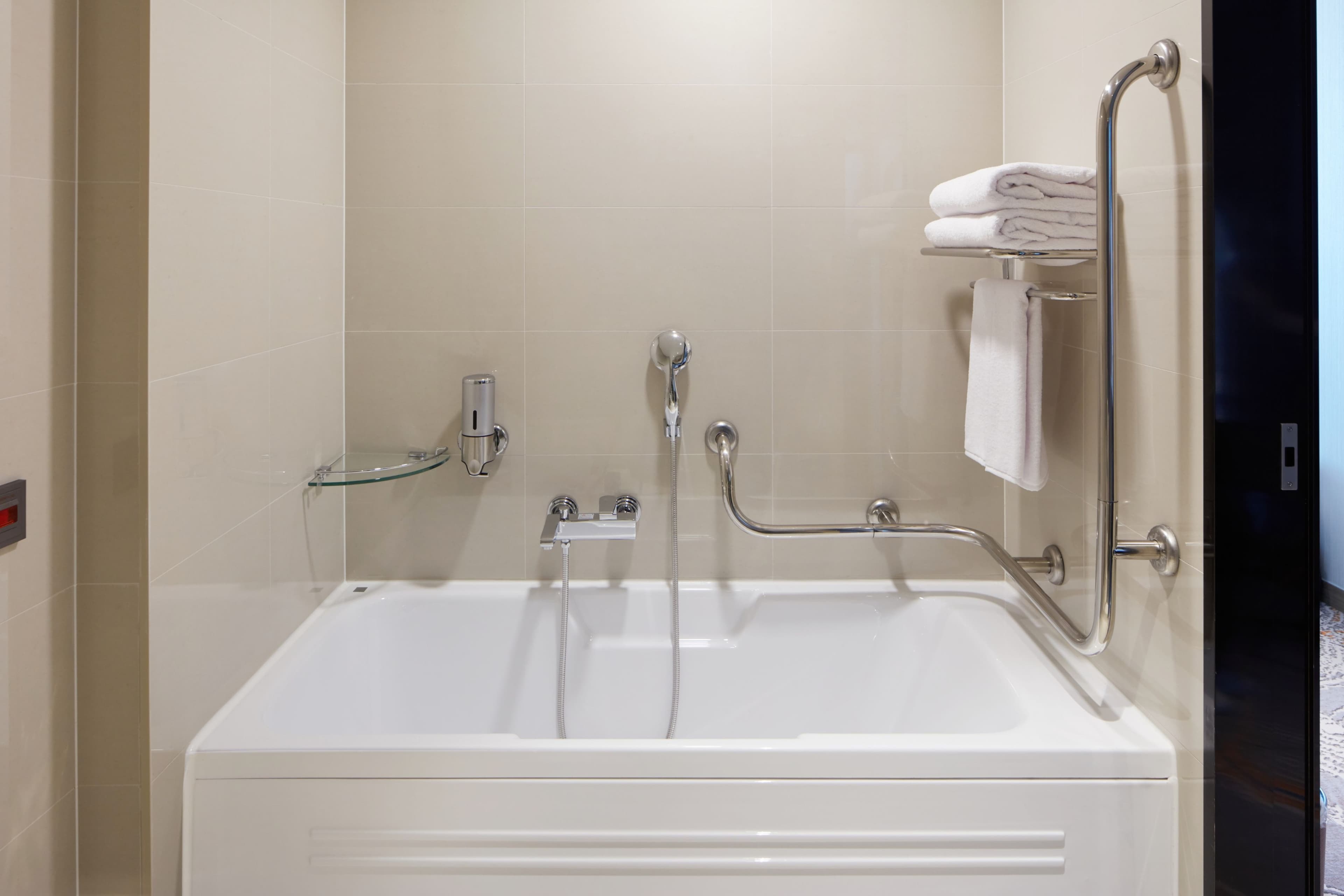 Holiday Inn Express Seoul Hongdae — 13