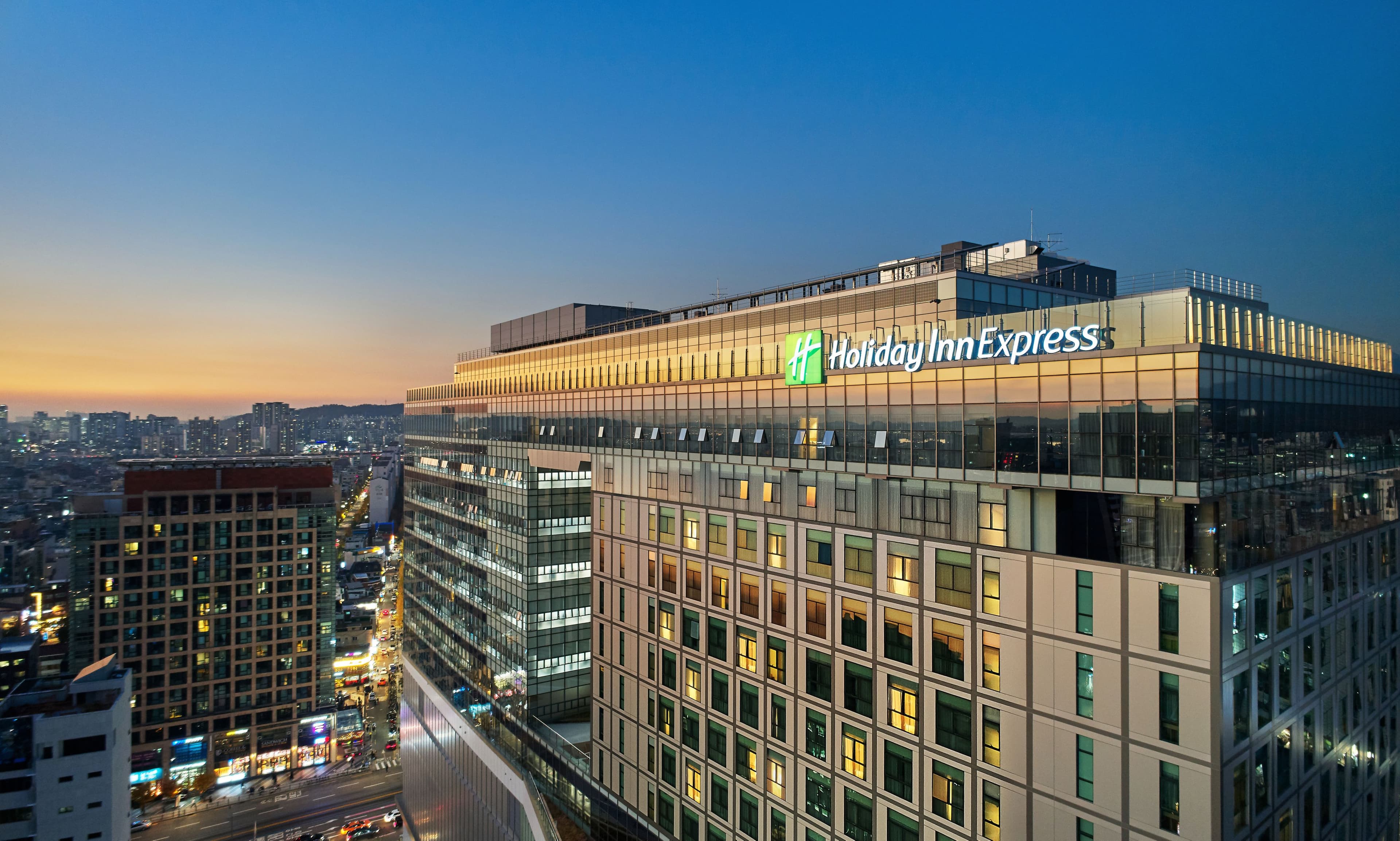 Holiday Inn Express Seoul Hongdae - Image 1