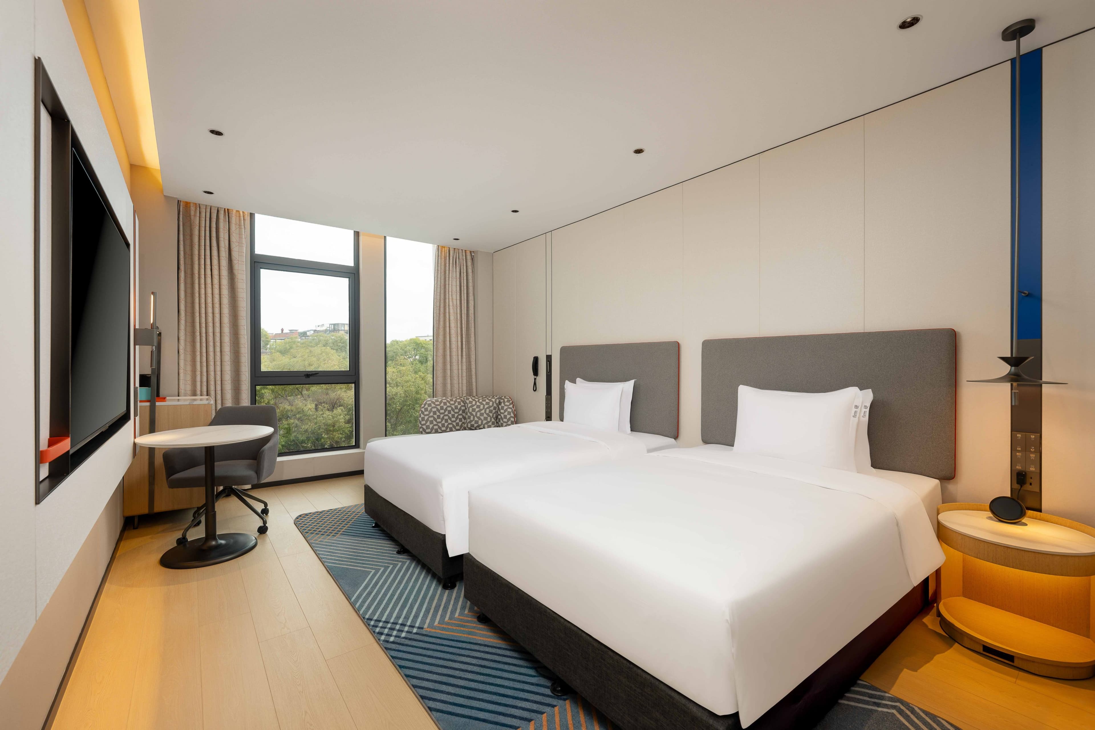 Holiday Inn Express Shanghai PVG Zhuqiao — 13