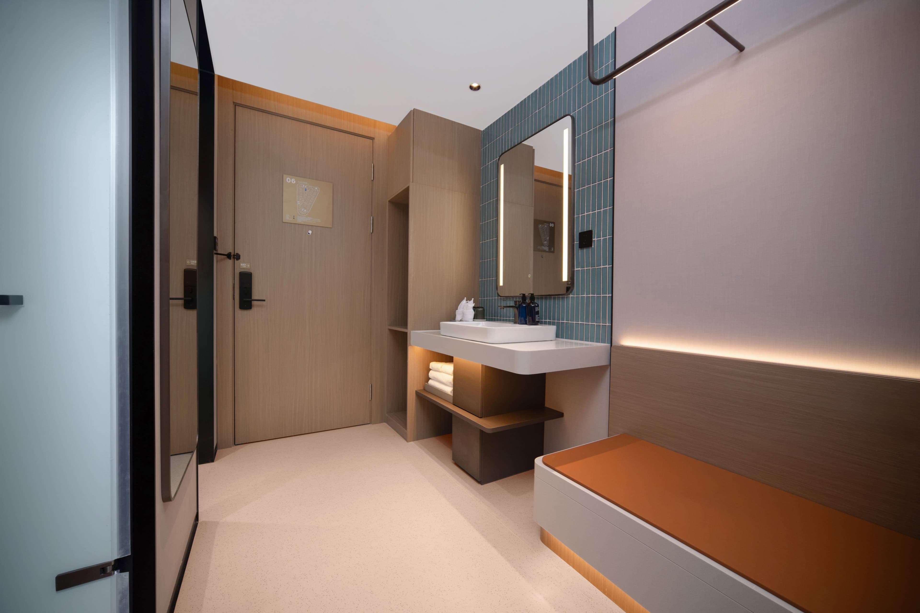 Holiday Inn Express Shanghai on The Bund — 16