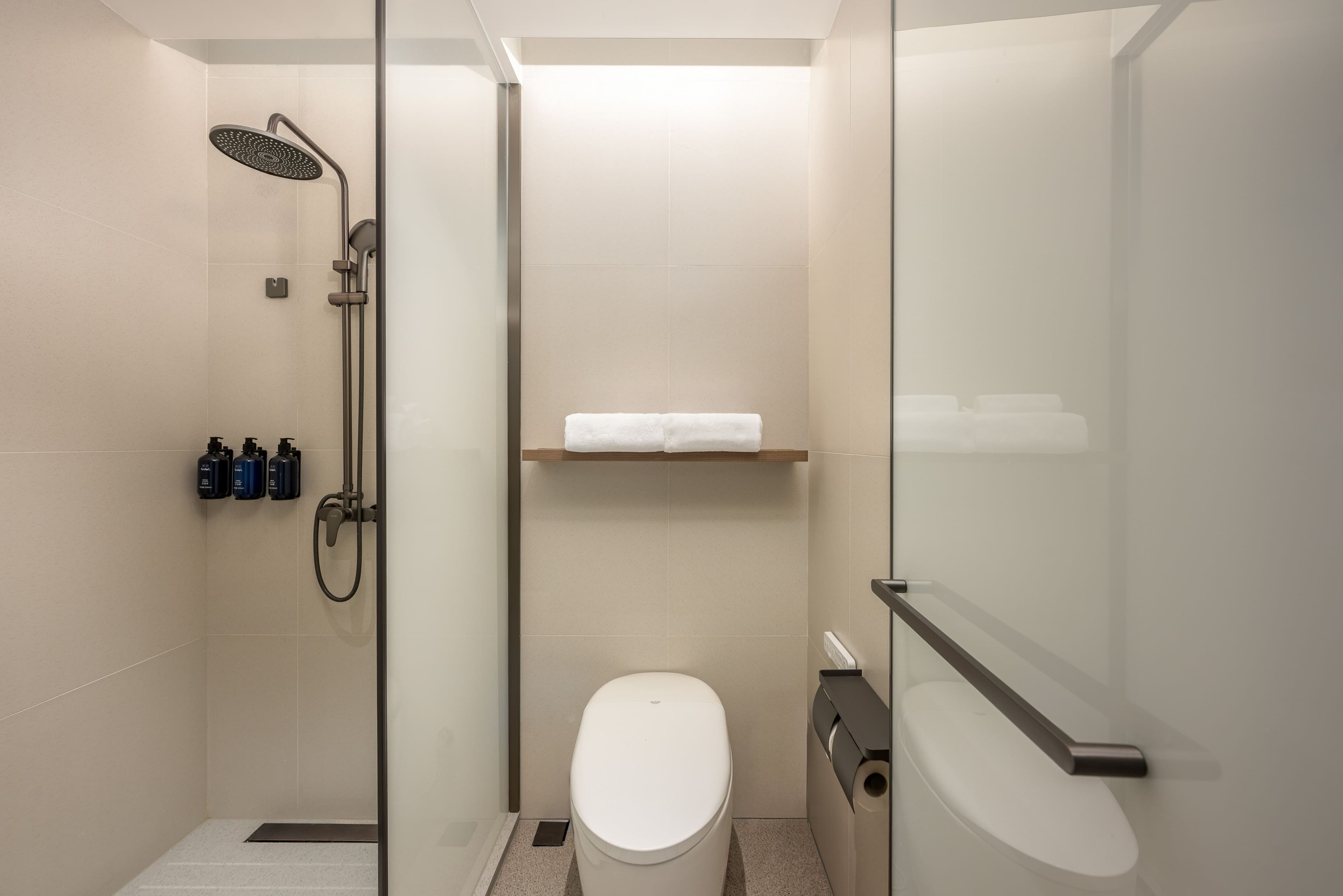Holiday Inn Express Shanghai Changyang Road - Image 4