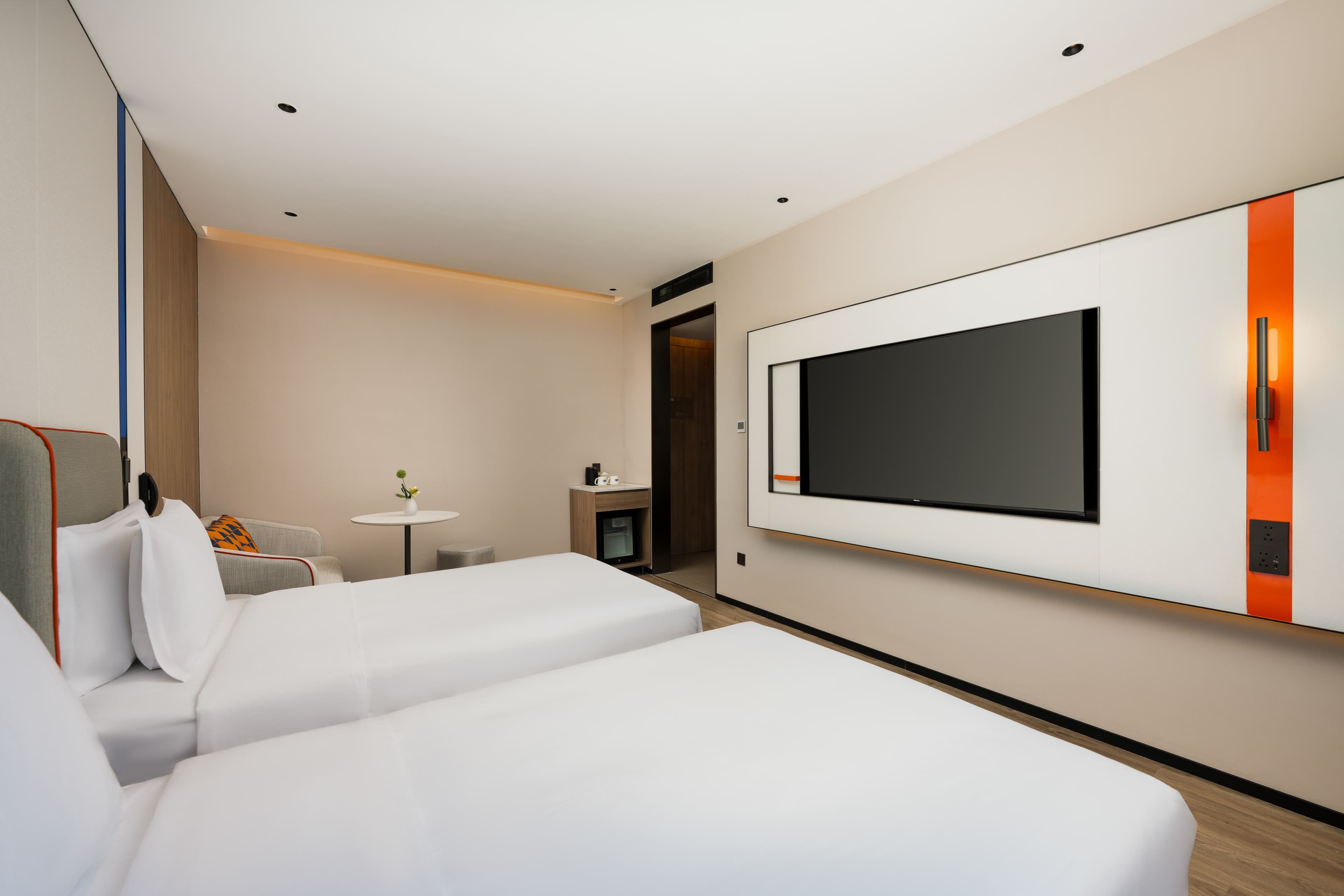 Holiday Inn Express Shanghai Changyang Road — 23