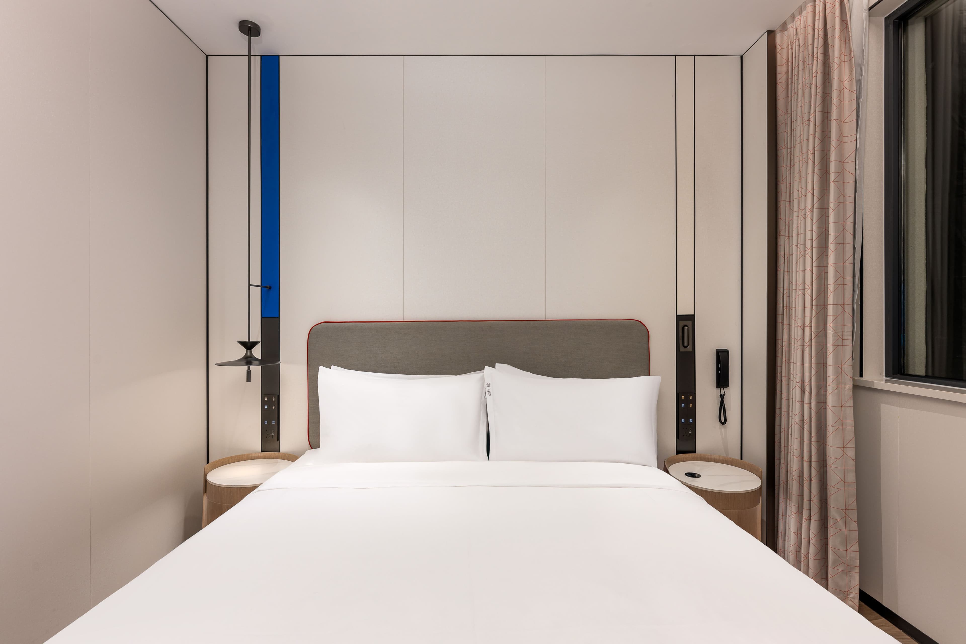 Holiday Inn Express Shanghai Changyang Road — 9