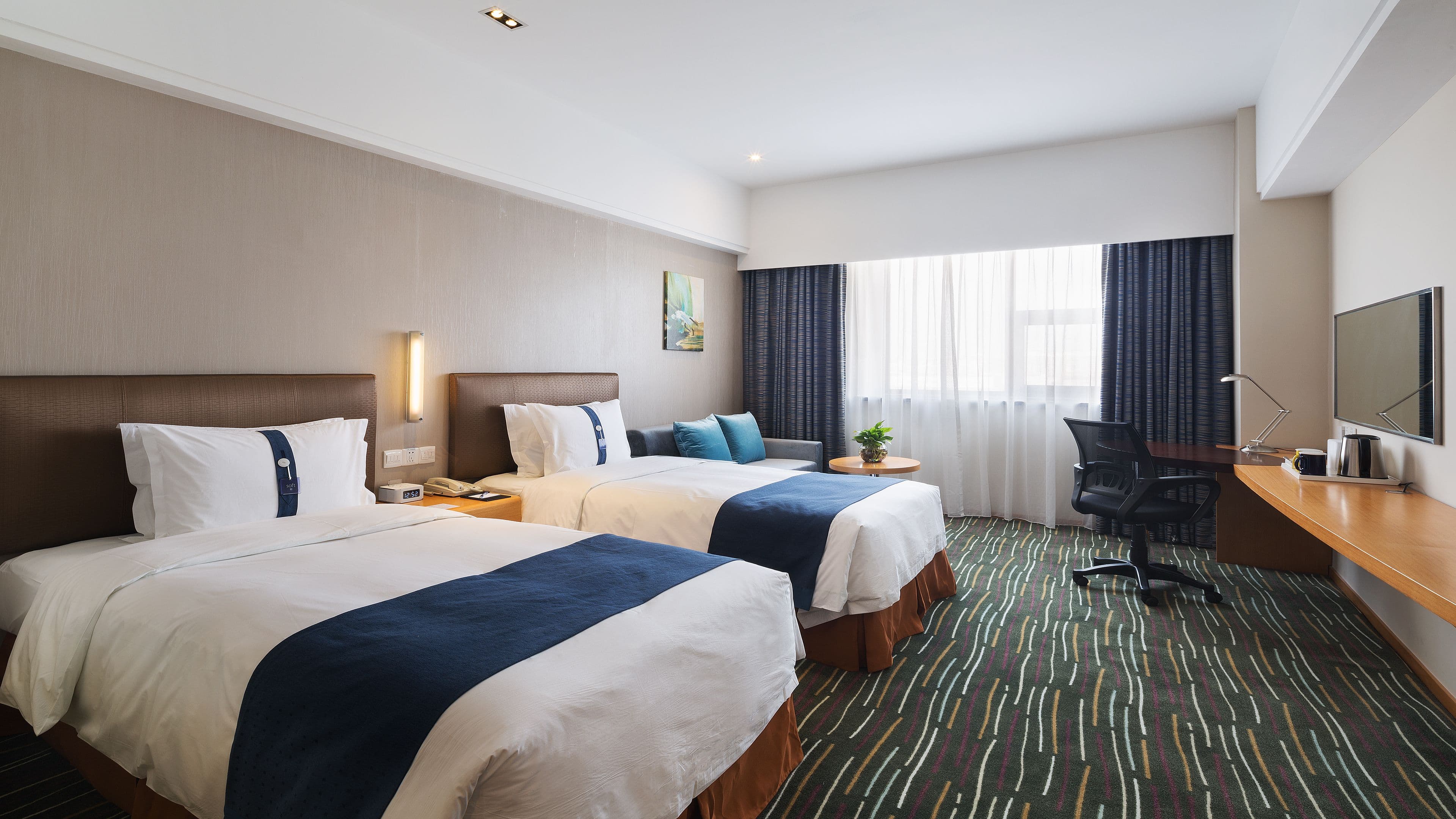Holiday Inn Express Shanghai New Jinqiao — 11