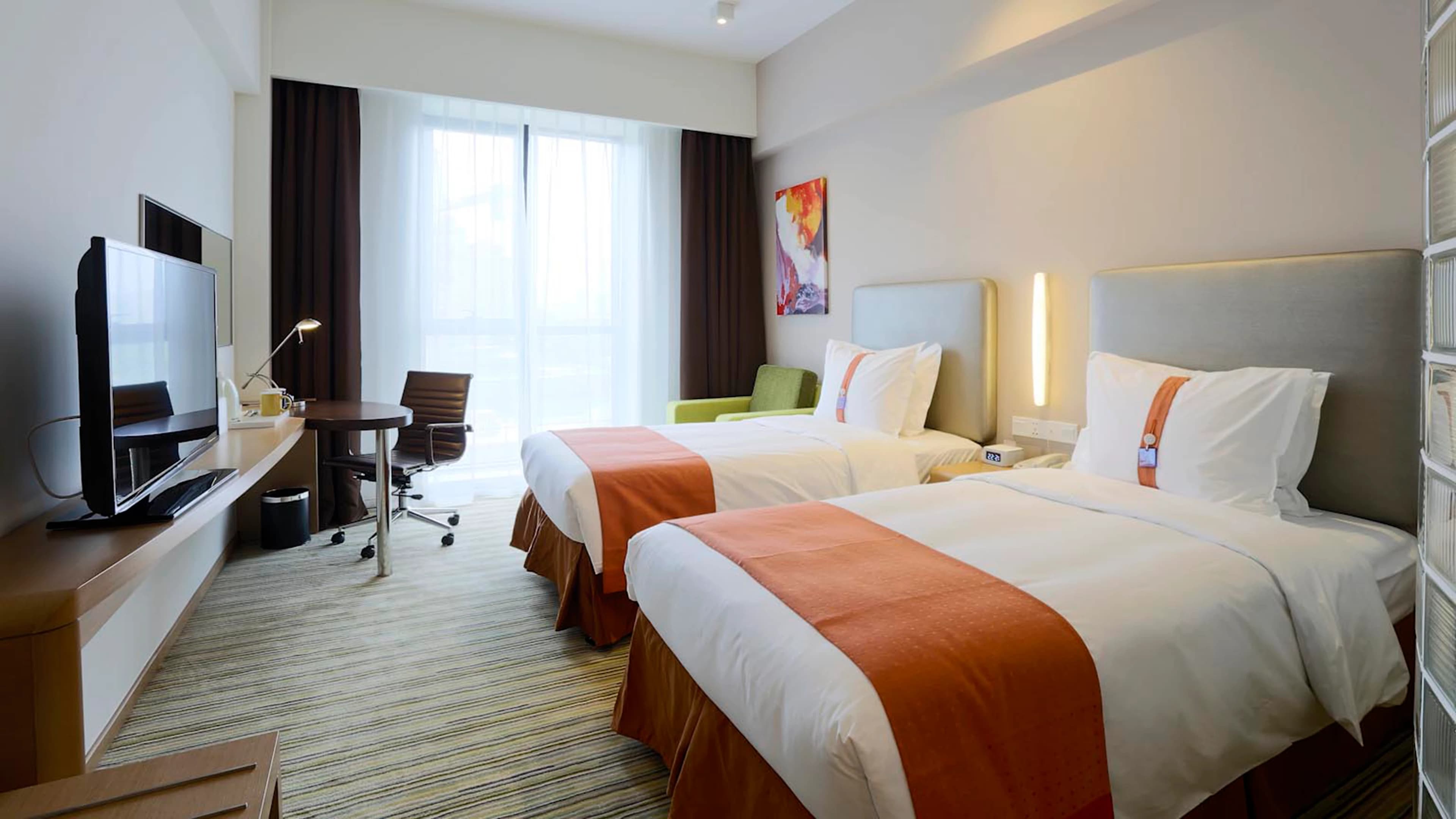 Holiday Inn Express Shanghai Gongkang — 2