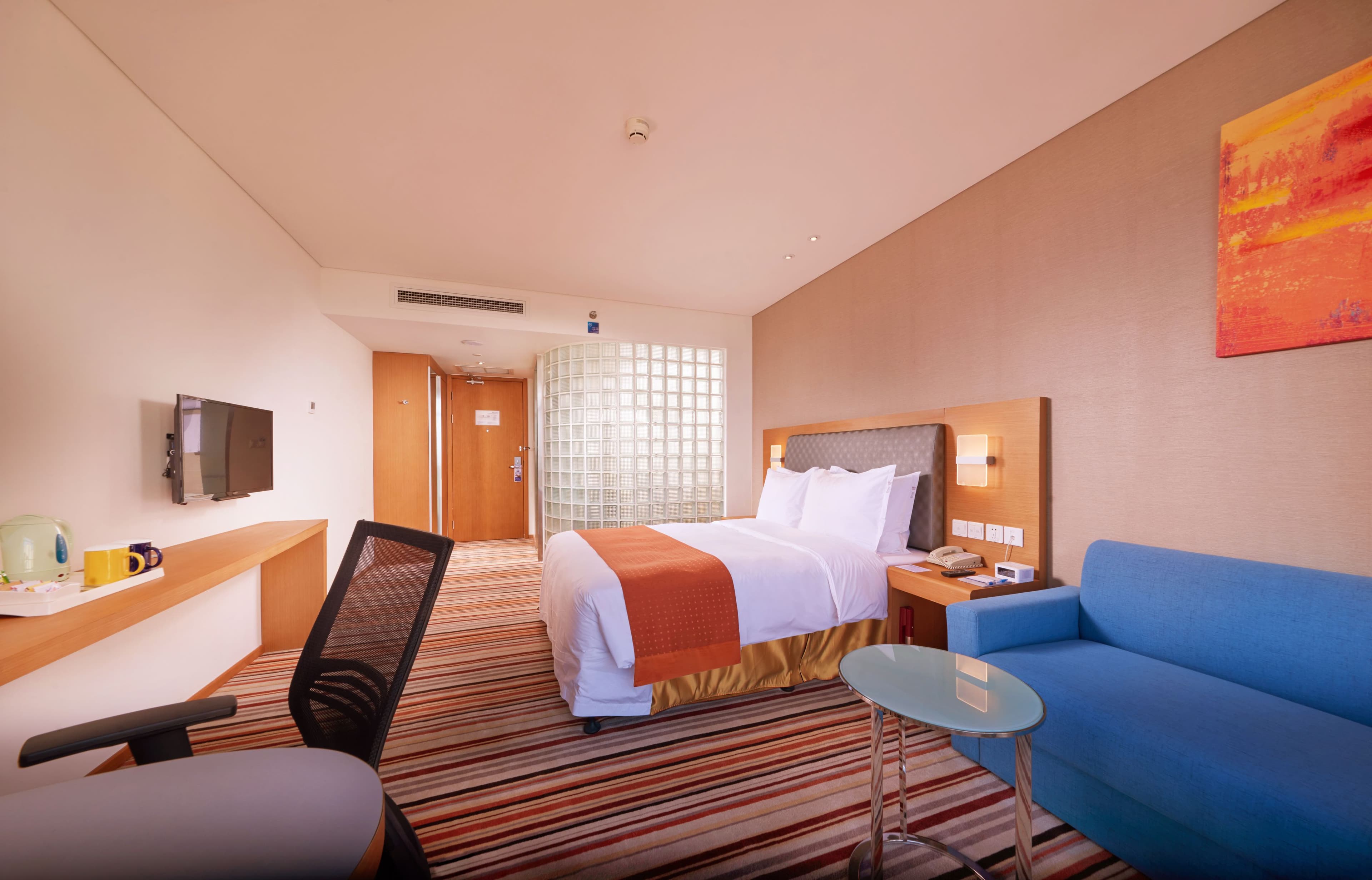 Holiday Inn Express Shanghai Jiading Industry Park — 2